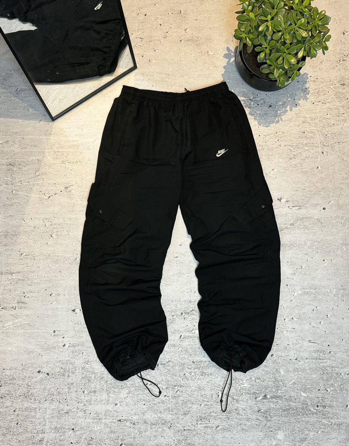 00s Nike Vintage Nylon Jogger Cargo Pants Baggy Y2K Drill