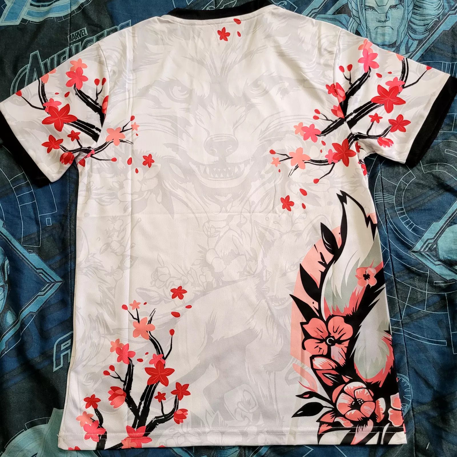 Other Japan Soccer Jersey – Special White Wolf Blossom Edition Size US M / EU 48-50 / 2 - 6 Thumbnail