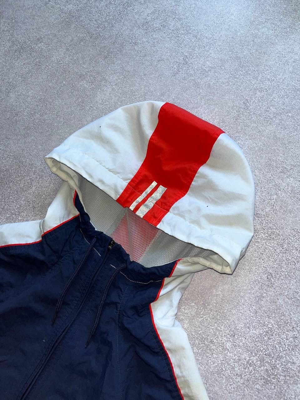 Nike Vintage Nike Swoosh Nylon Jacket Y2K L Size US L / EU 52-54 / 3 - 5 Thumbnail