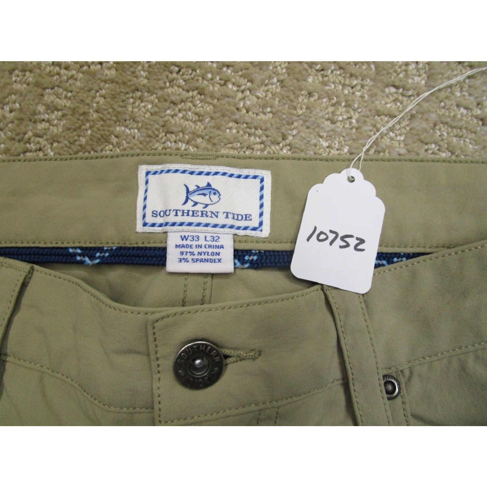 Southern Tide Southern Tide Pants Men Regular 33x32 Nylon Spandex Lightweight Chino Logo Ivory Size US 33 - 8 Thumbnail