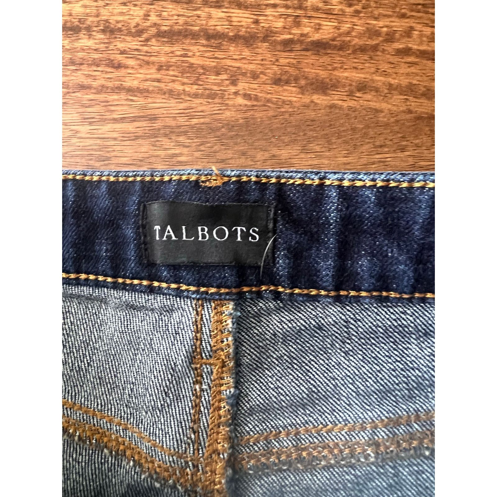 Talbots Talbots High Rise Barely Boot Jean Curvy Size 10 Size 32" / US 10 / IT 46 - 5 Thumbnail