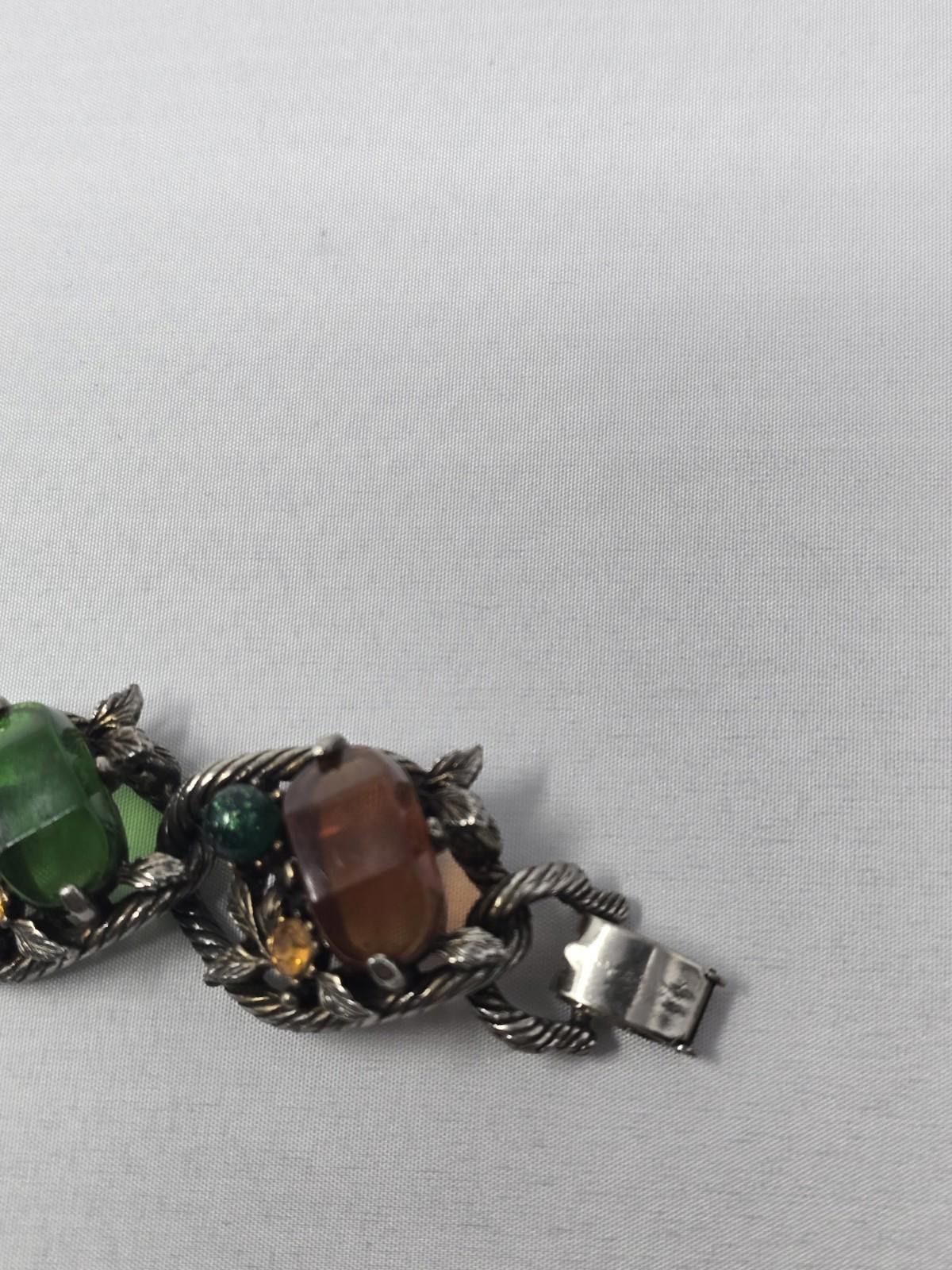 Chalk Line Selini 1960s Silver Tone Bracelet Green Red Cab Vintage Size ONE SIZE - 5 Thumbnail