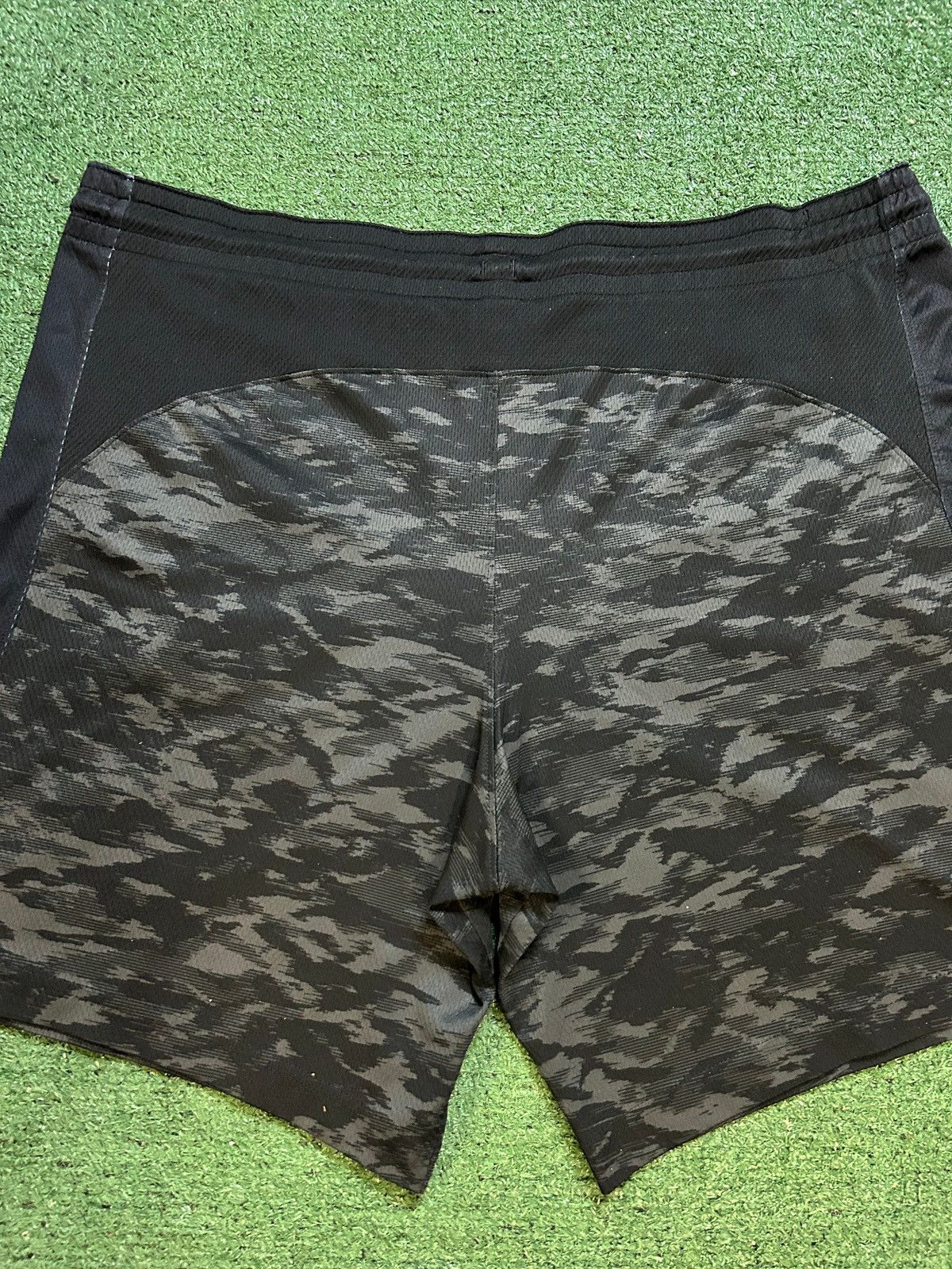 Nike Nike black camo elite shorts Size US 36 / EU 52 - 5 Thumbnail
