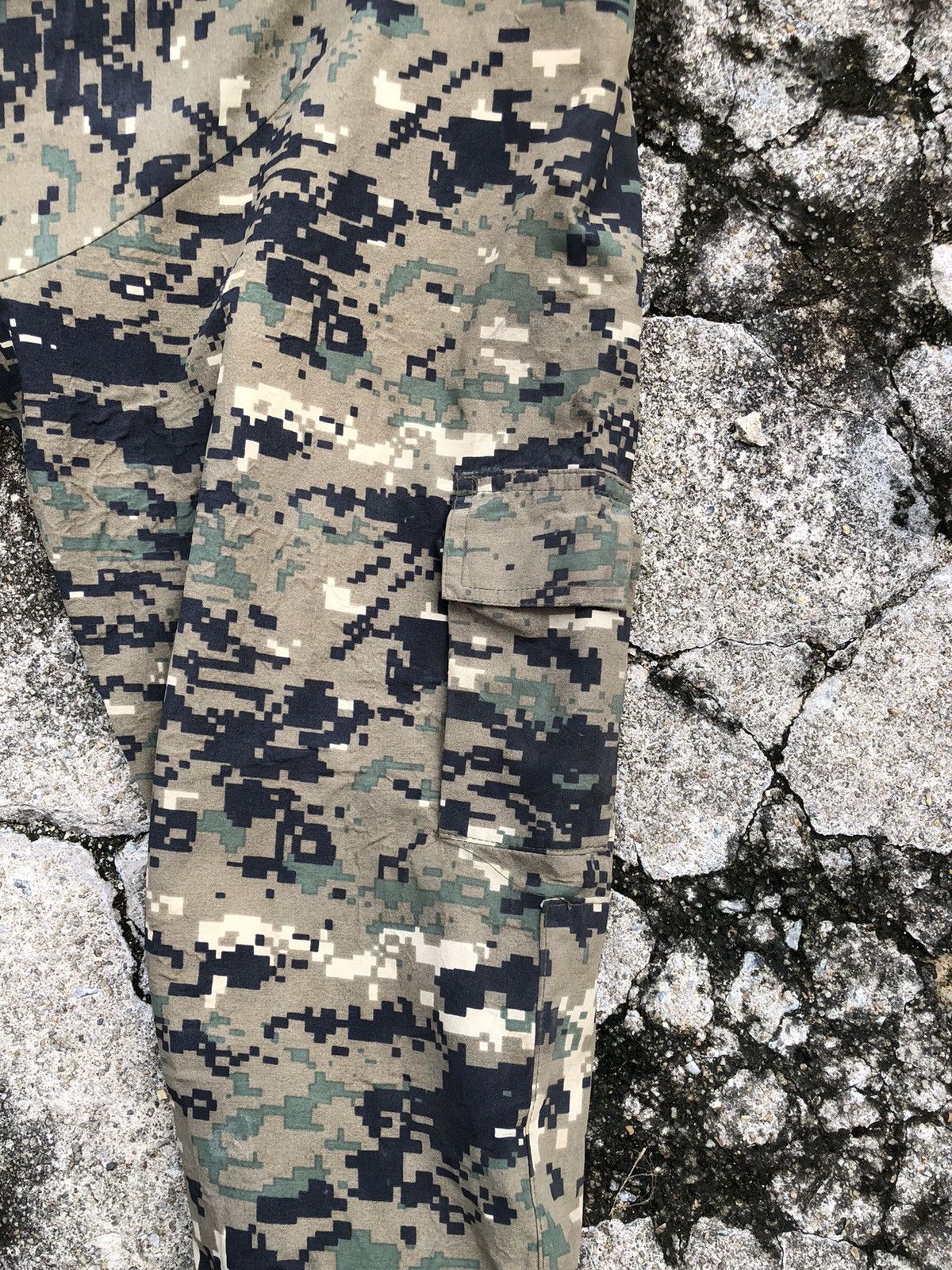 Japanese Brand × Vintage Vintage Army Camouflage Light Jacket Size US L / EU 52-54 / 3 - 15 Thumbnail
