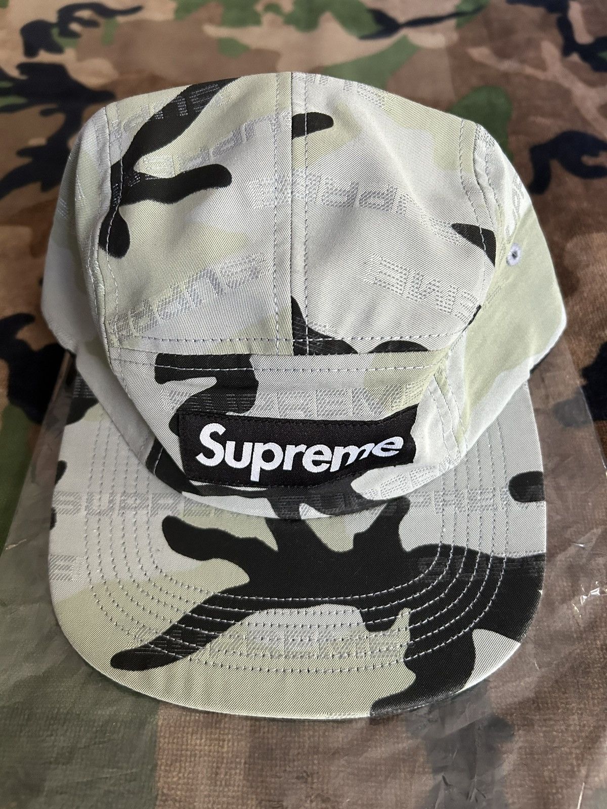 Supreme Supreme Reflective Jacquard Camp Cap Artic Camo FW24 Size ONE SIZE - 5 Thumbnail