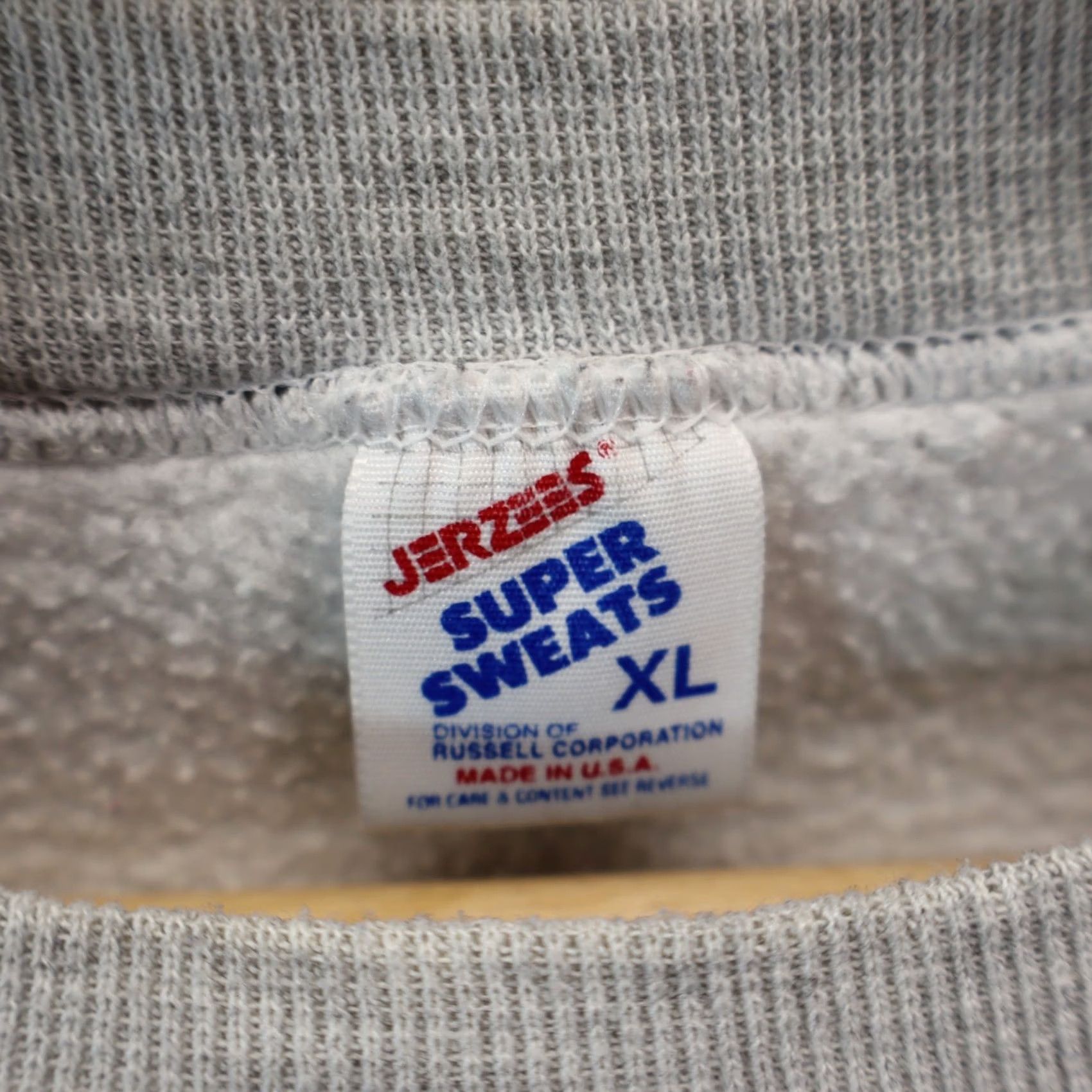 Jerzees VINTAGE Jerzees Men Sweatshirt XL Cardinal Newman Super Sweats Gray Heather Crewneck Pullover University Size US XL / EU 56 / 4 - 7 Thumbnail