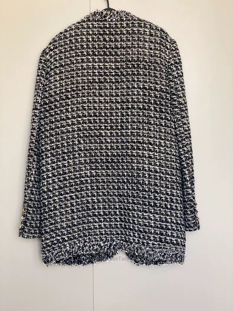 Valentino Valentino The main line is a small fragrant jacket Size M / US 6-8 / IT 42-44 - 6 Thumbnail