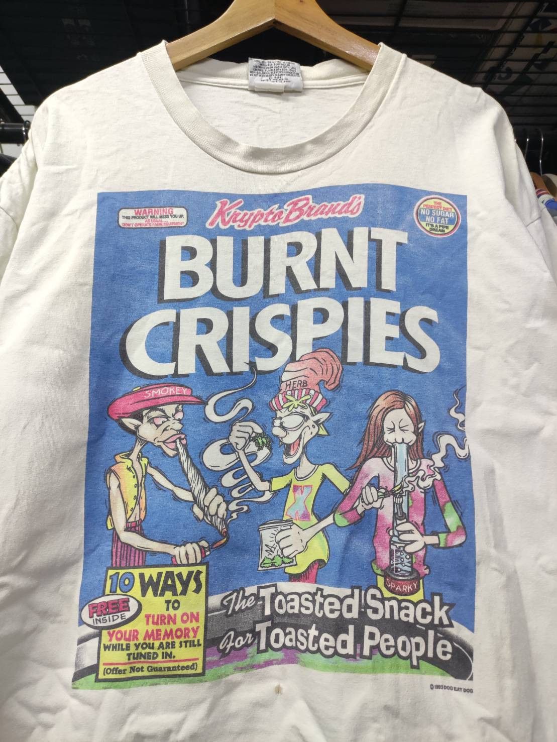Band Tees Vtg 90's Dog Eat Dog Band " Burnt Crispies " USA T-Shirt Size US XL / EU 56 / 4 - 1 Thumbnail
