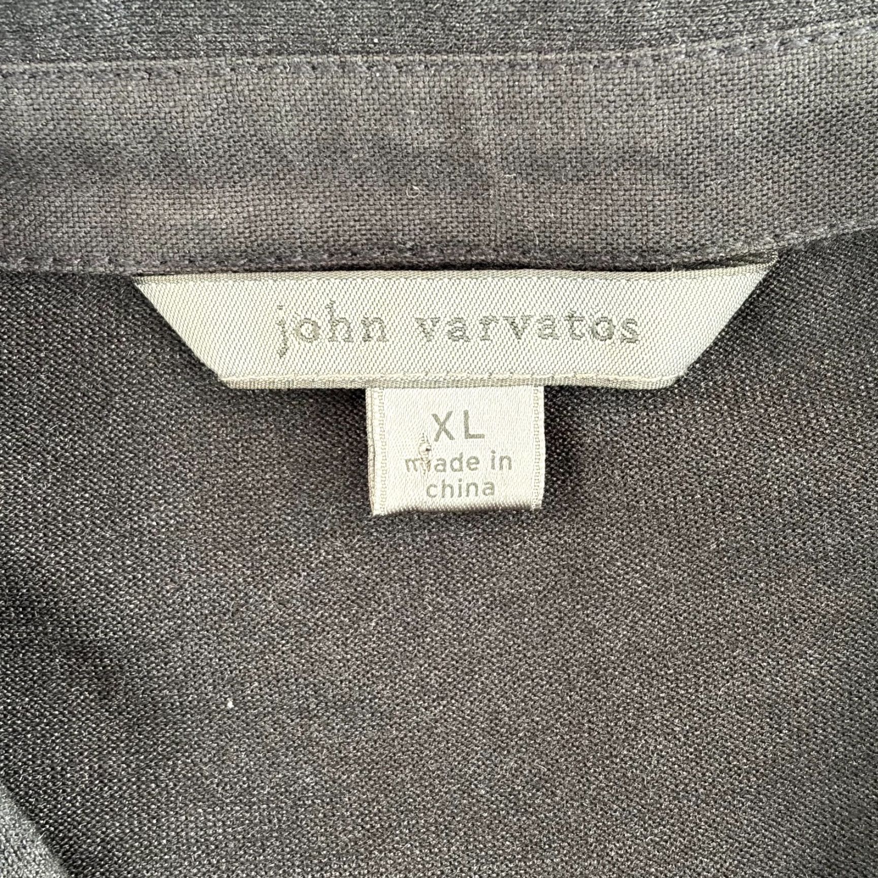 John Varvatos **John Varvatos Charcoal Silk Blend Men's Button-Up XL** User: John Varvatos Charcoal Silk Blend Men's Button-Up XL 95 Size US XL / EU 56 / 4 - 2 Thumbnail