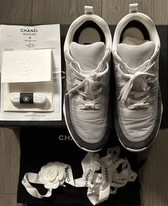 Chanel Chanel 22S Mens Silver Low Top Sneaker
