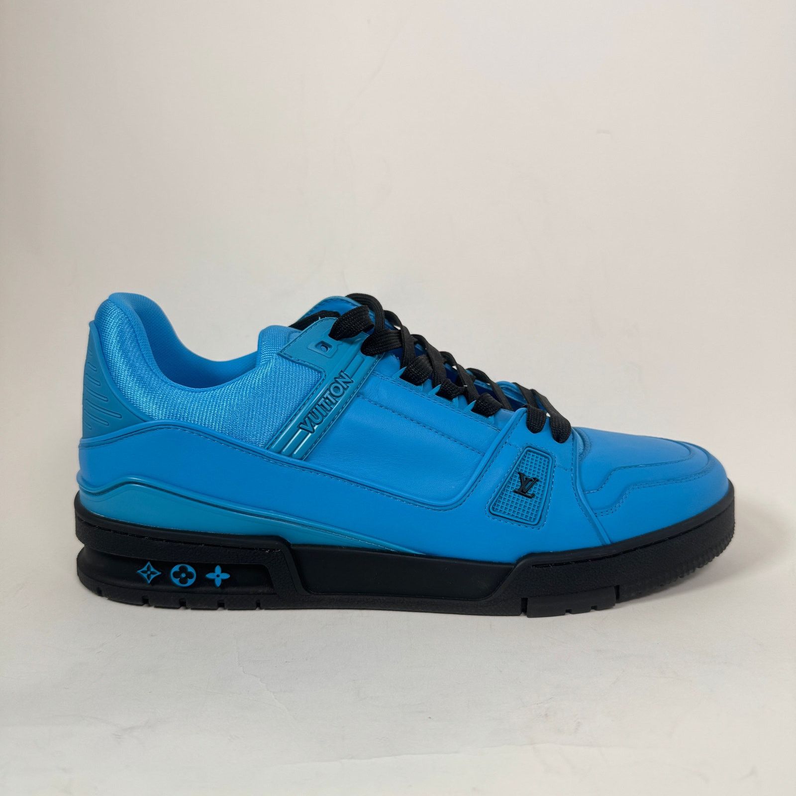 Louis Vuitton Louis Vuitton Blue/Black Trainer Size LV 9.5 Size US 10.5 / EU 43-44 - 1 Thumbnail