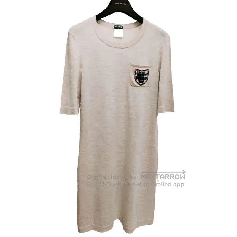Chanel Chanel Wool Logo Dress in Beige . Size M / US 6-8 / IT 42-44 - 1 Thumbnail