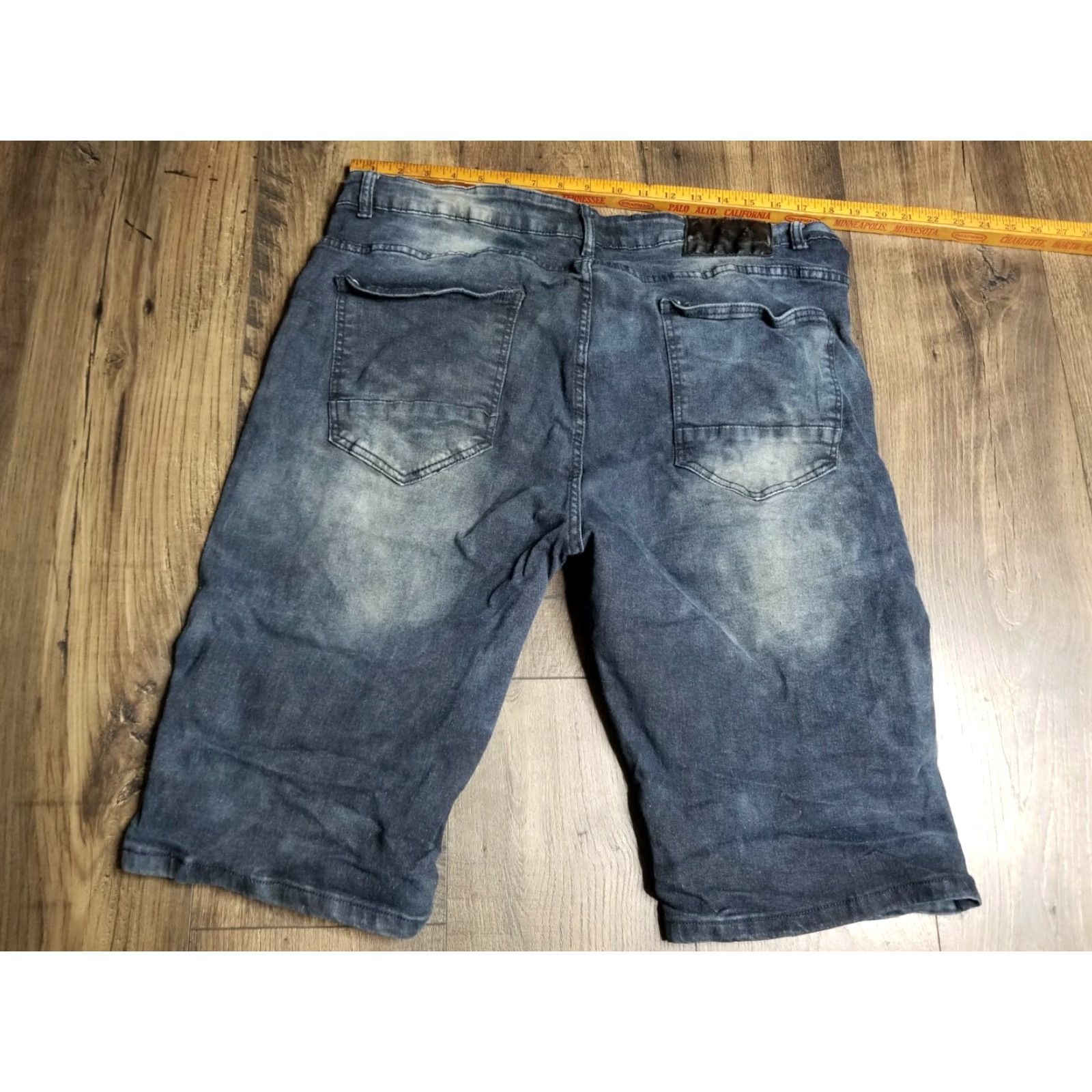 rokh ROK Handcrafted Acid Wash Moto Shorts Mens Sz 42 Bermuda Denim Blue 42 Regular Pockets Casual Vintage No (adjust as per allowed: only original words) Size US 42 / EU 58 - 3 Thumbnail