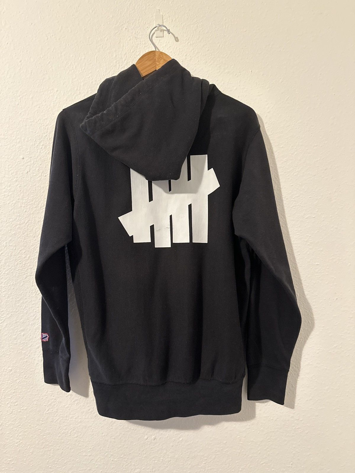 Undefeated Undefeated Classic Logo Hoodie Size US S / EU 44-46 / 1 - 2 Thumbnail