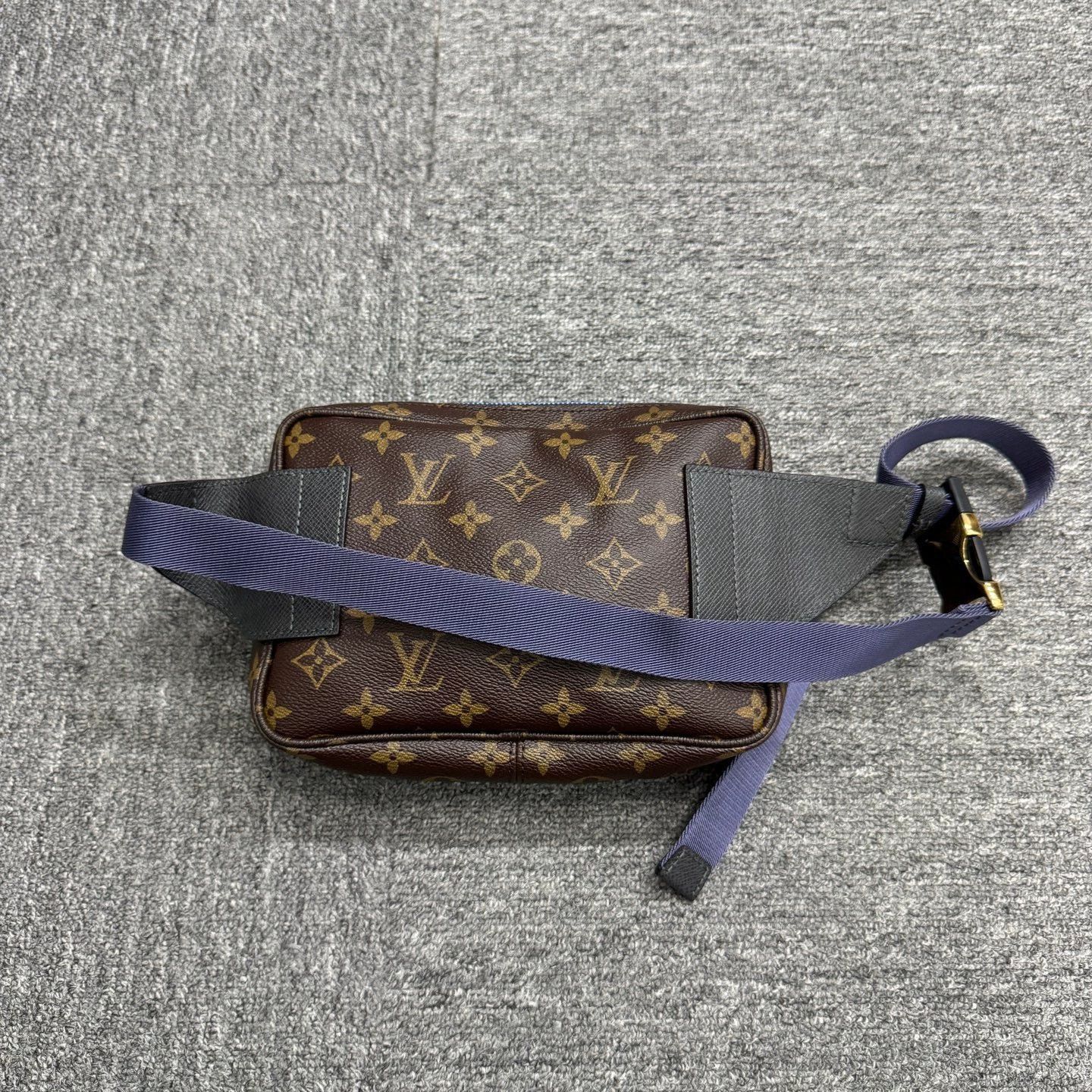 Louis Vuitton Multi-Color Monogram Fanny Pack Size ONE SIZE - 5 Thumbnail
