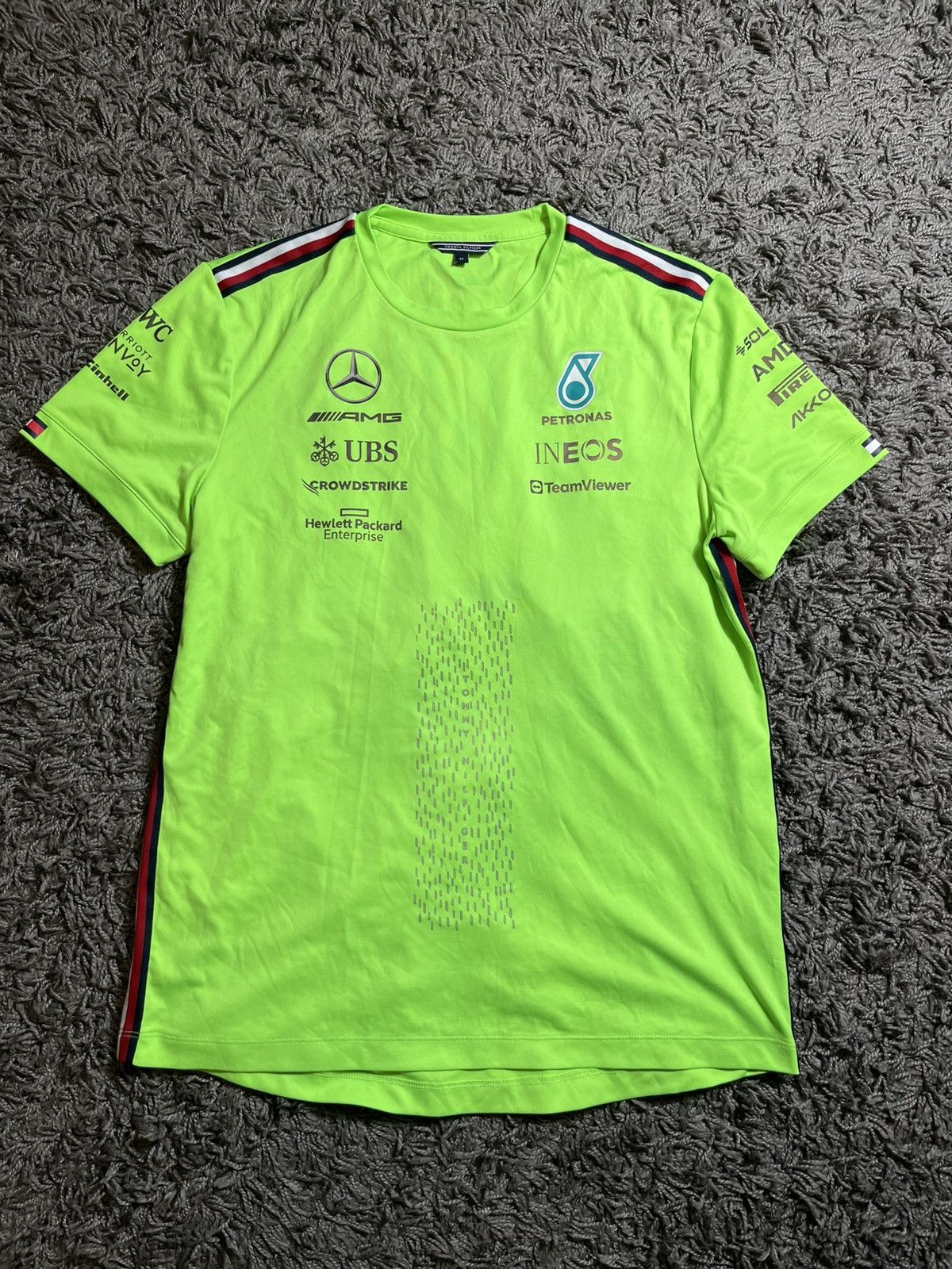 Tommy Hilfiger MERCEDES BENZ AMG PETRONAS RACING TOMMY HILFIGER T-SHIRT Size US M / EU 48-50 / 2 - 1 Thumbnail