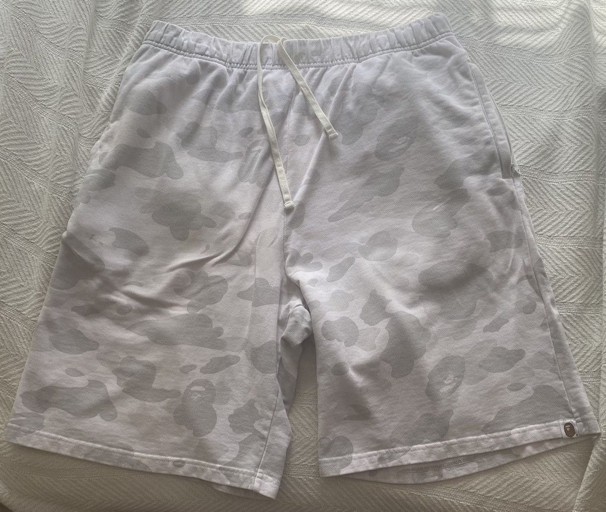 Bape Vintage A Bathing Ape Bape Early 2000’s XL White Camo Shorts Size US 36 / EU 52 - 1 Thumbnail