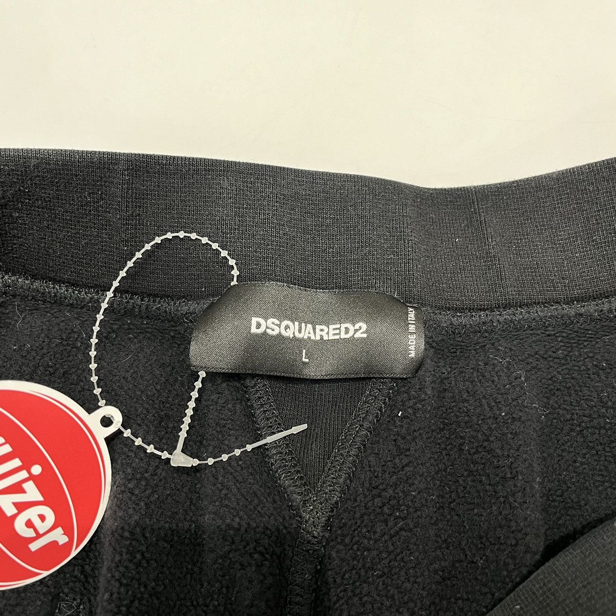 Dsquared2 Dsquared2 Shorts Black Size US 34 / EU 50 - 3 Thumbnail