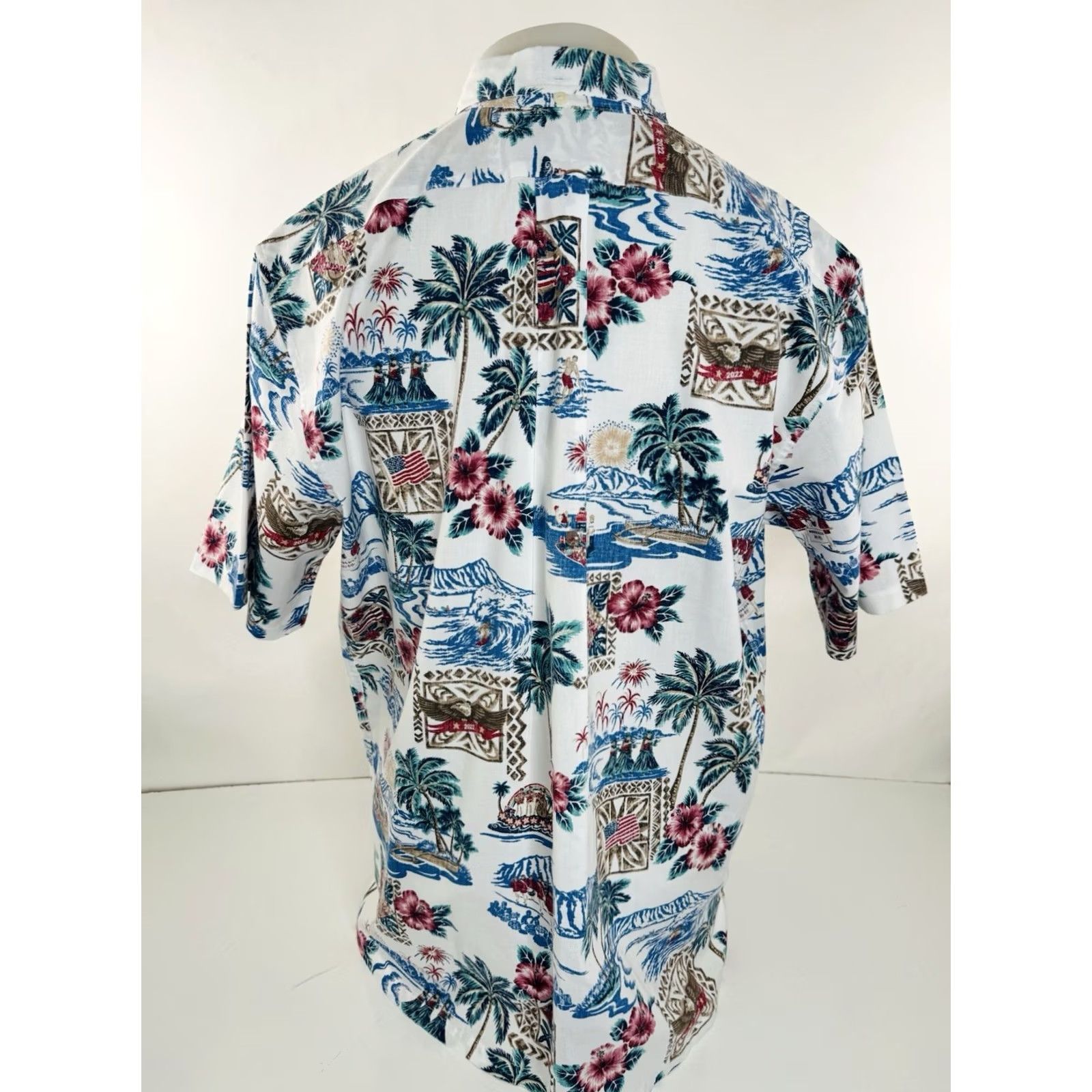 Reyn Spooner VINTAGE REYN SPOONER LIMITED EDITION SUMMER COMMEMORATIVE Shirt XL White Mens Button-Up Short Sleeve 2022 Size US XL / EU 56 / 4 - 5 Thumbnail