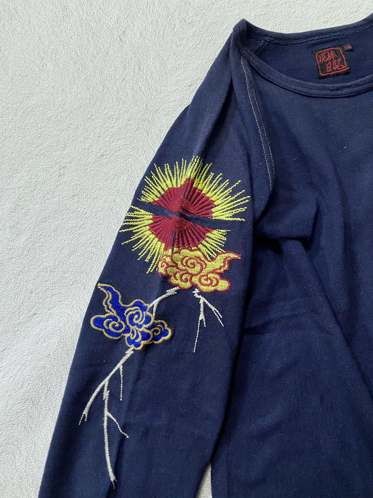 Karakuri Tamashii Japanes Sukajan Emboidery Long Sleeve Tee Size US L / EU 52-54 / 3 - 4 Thumbnail