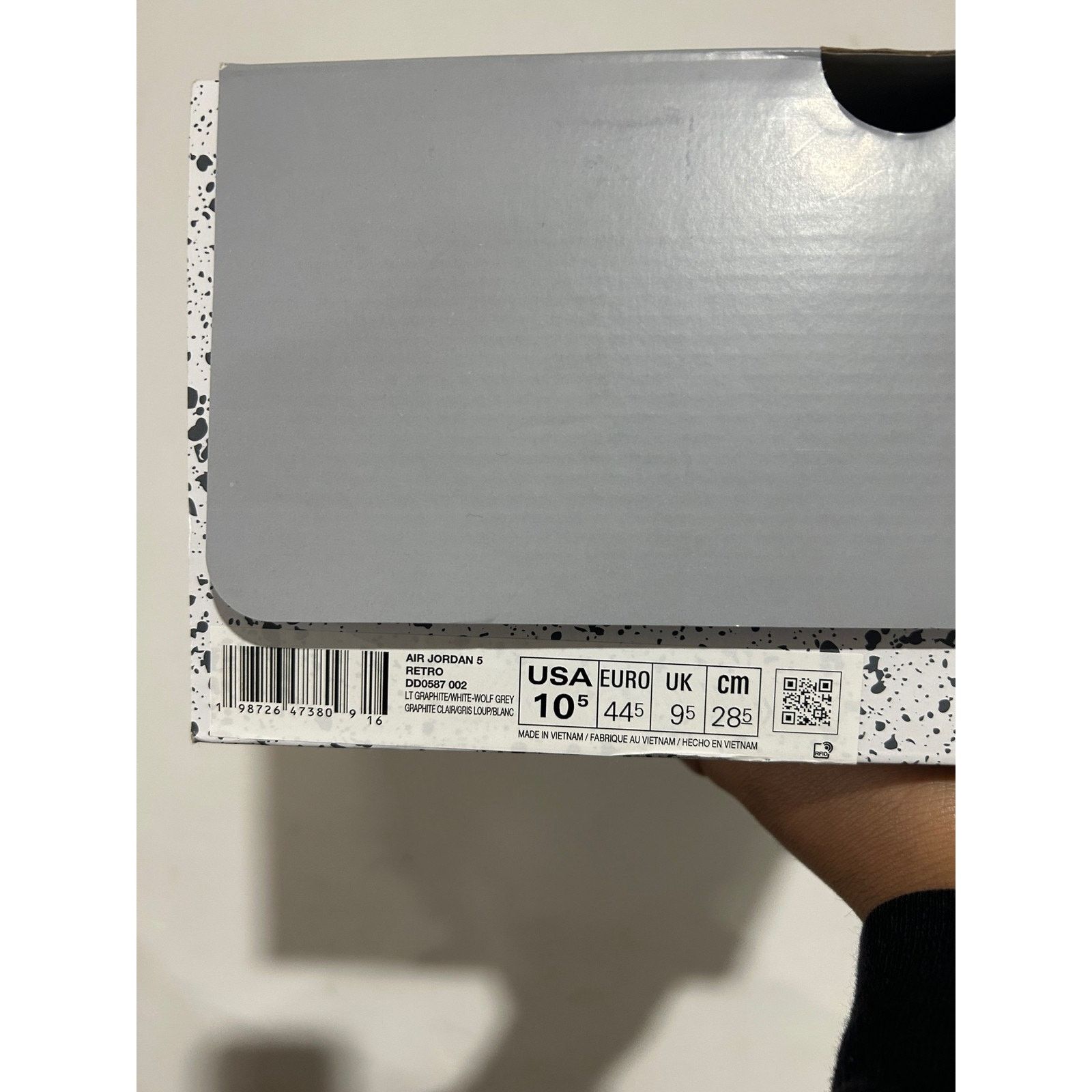Nike NIKE JORDAN 5 WOLF GREY 2026 SIZE 10.5 NEW Size US 10.5 / EU 43-44 - 6 Thumbnail