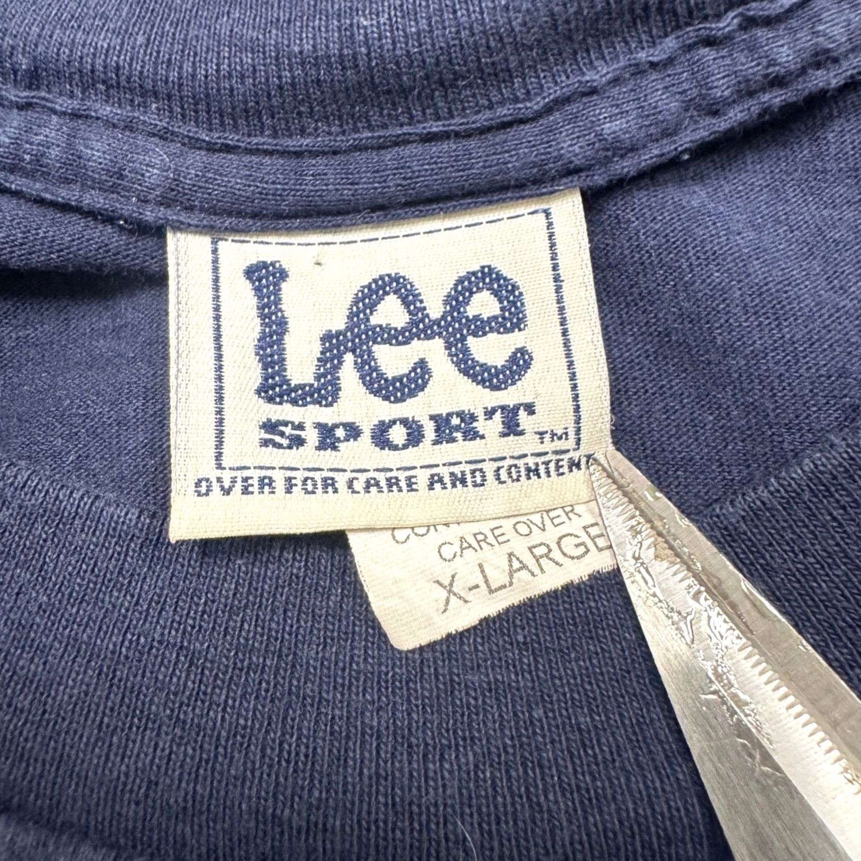 LeSportsac VINTAGE Lee Sports NFL T-Shirt Men XL 2000s Broncos 100% Cotton Blue Shirt Mens XL Brown? Size US XL / EU 56 / 4 - 3 Thumbnail
