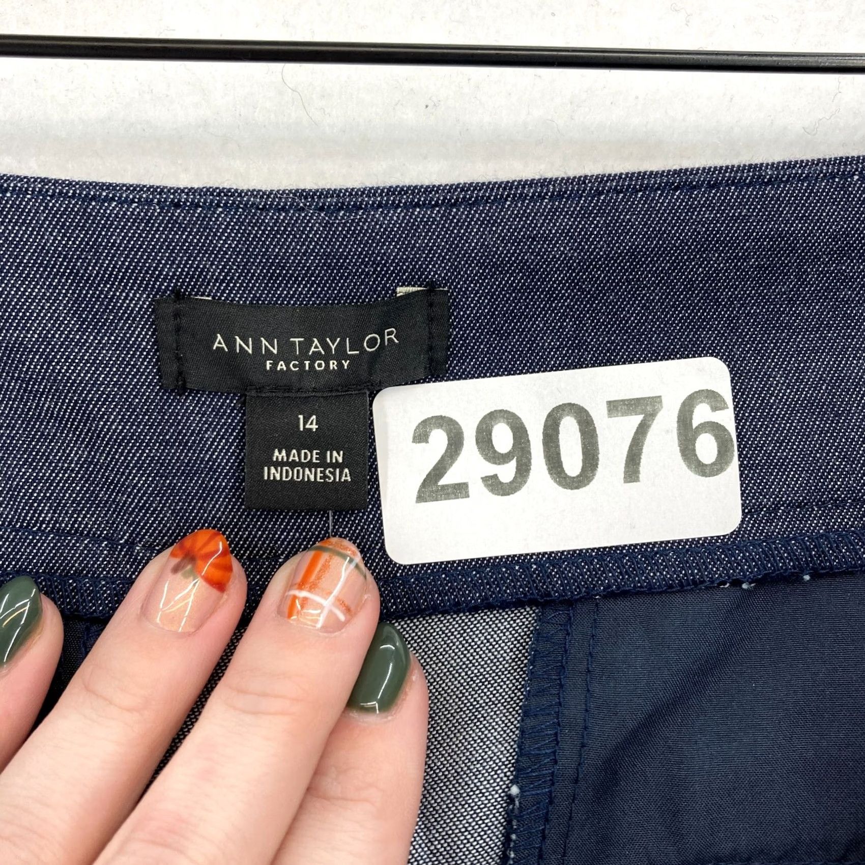 Ann Taylor Ann Taylor Factory Slim Leg crop Pants Women's 14 Dark Blue Stretch Career READ Size 36" / US 14 / IT 50 - 6 Thumbnail