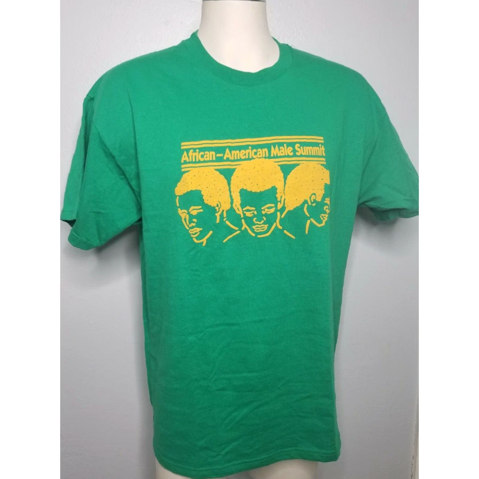 Hanes Vintage Hanes Mens T-Shirt Large Green Empower Faces African American Hip Hop Love School 90s Size US L / EU 52-54 / 3 - 2 Thumbnail