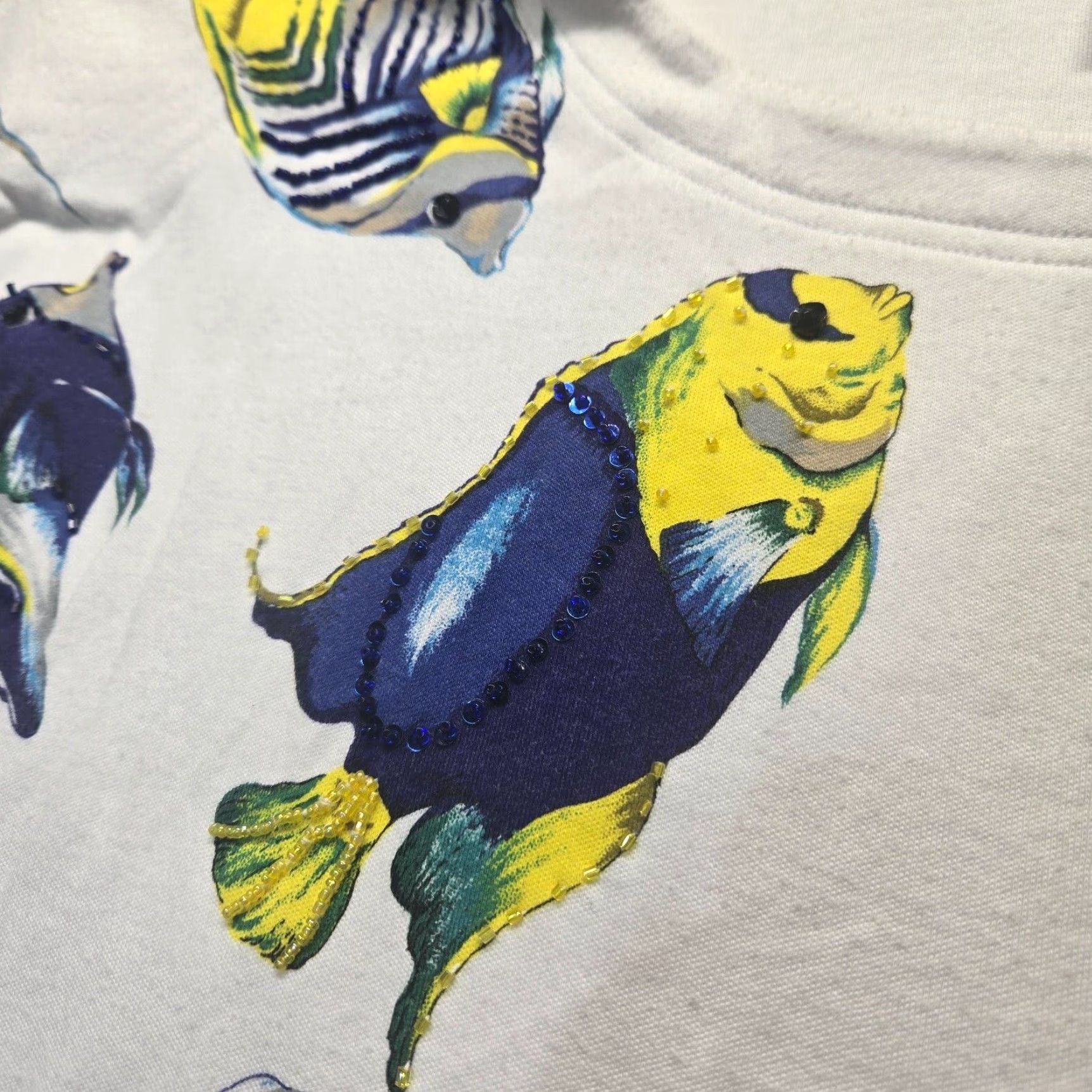 Vintage VINTAGE Victoria Jones Shirt Adult 2X White Beaded Fish Women's Plus Size 2X - Fish Theme, Beaded Accents, Crew Neck Size XXL / US 16-18 / IT 52-54 - 3 Thumbnail