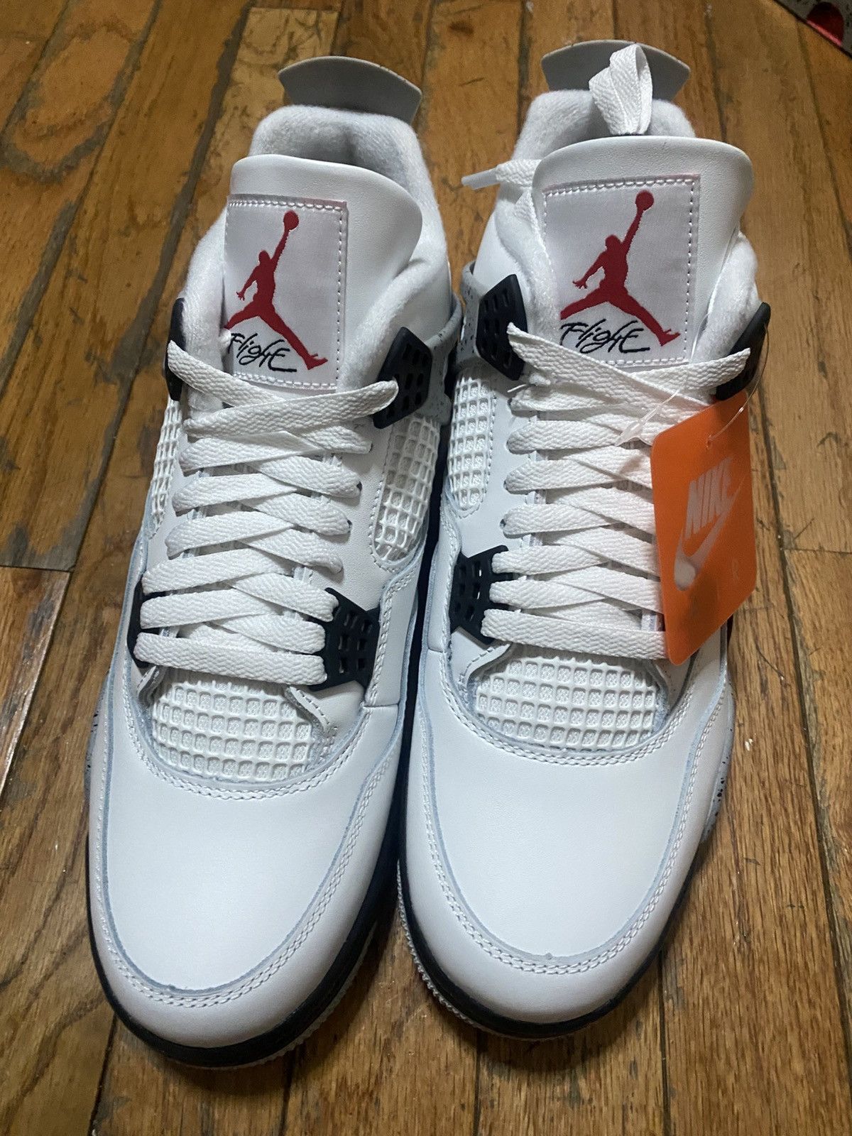 Jordan Brand Air jordan Retro 4s "White cement" Size US 9.5 / EU 42-43 - 3 Thumbnail