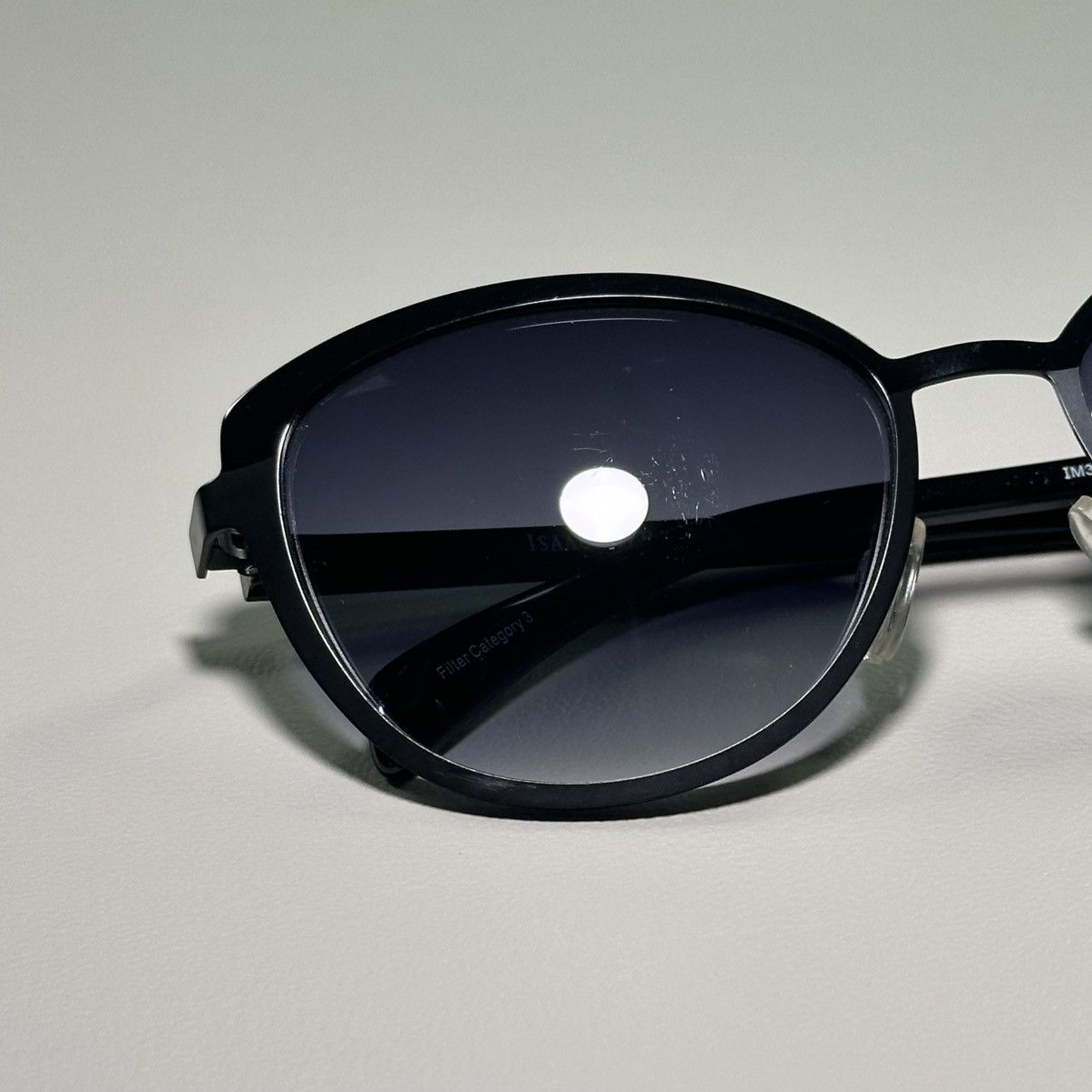 Isaac Mizrahi Isaac Mizrahi IM31239 Cat Eye Black Sunglasses Size ONE SIZE - 6 Thumbnail