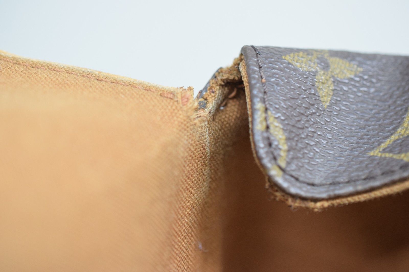 Louis Vuitton Louis Vuitton Abbesses Crossbody Bag Monogram M45257 Size ONE SIZE - 12 Thumbnail