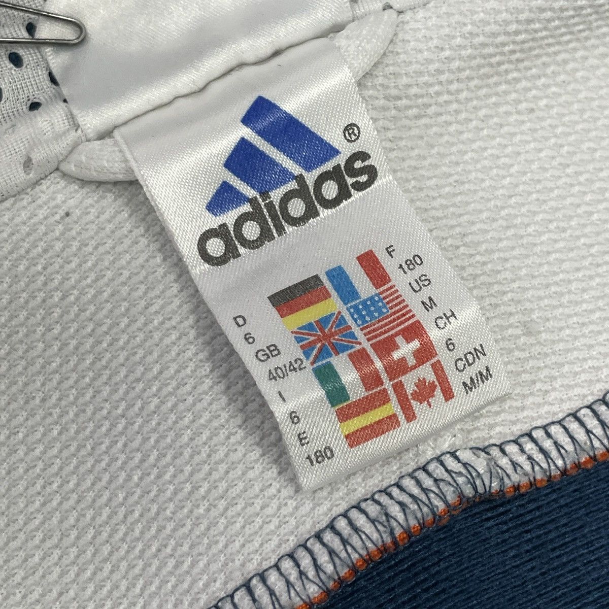 Adidas × Vintage Vintage Adidas Jacket Size M Size US M / EU 48-50 / 2 - 19 Thumbnail