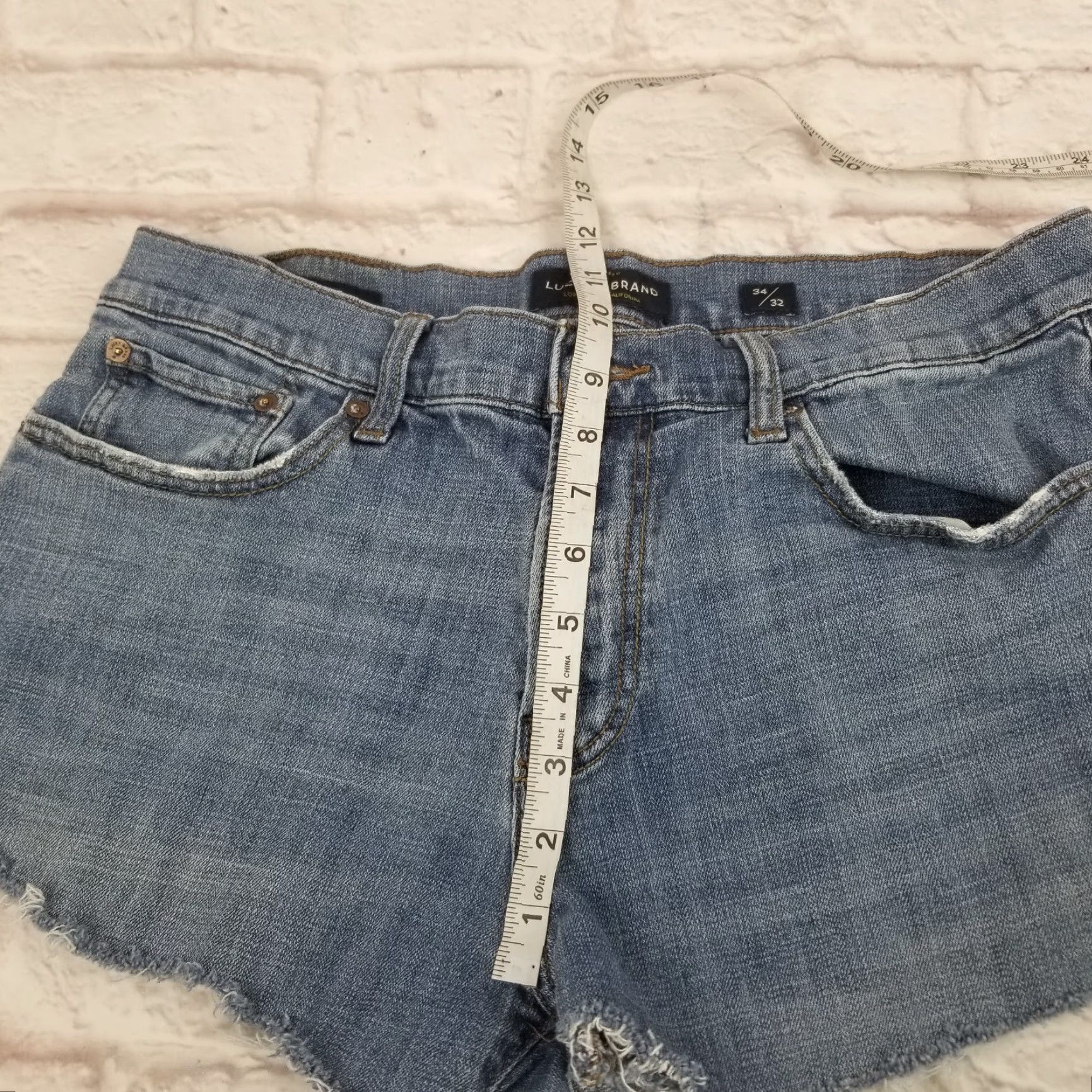 Lucky Brand Lucky Brand Women Jean Shorts 34 Cut Off High Rise Medium Wash Blue 221 Straight - Vintage? No Size 24" / US 00 / IT 34 - 7 Thumbnail