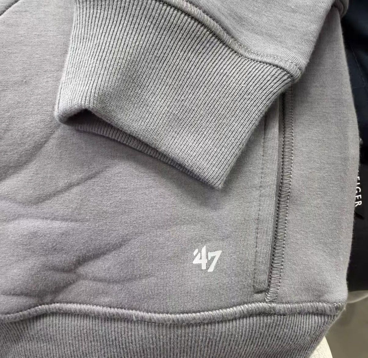 47 47 × NFL Cleveland Browns Half-Zip Sweatshirt Hoodie J32 Size US XL / EU 56 / 4 - 5 Thumbnail