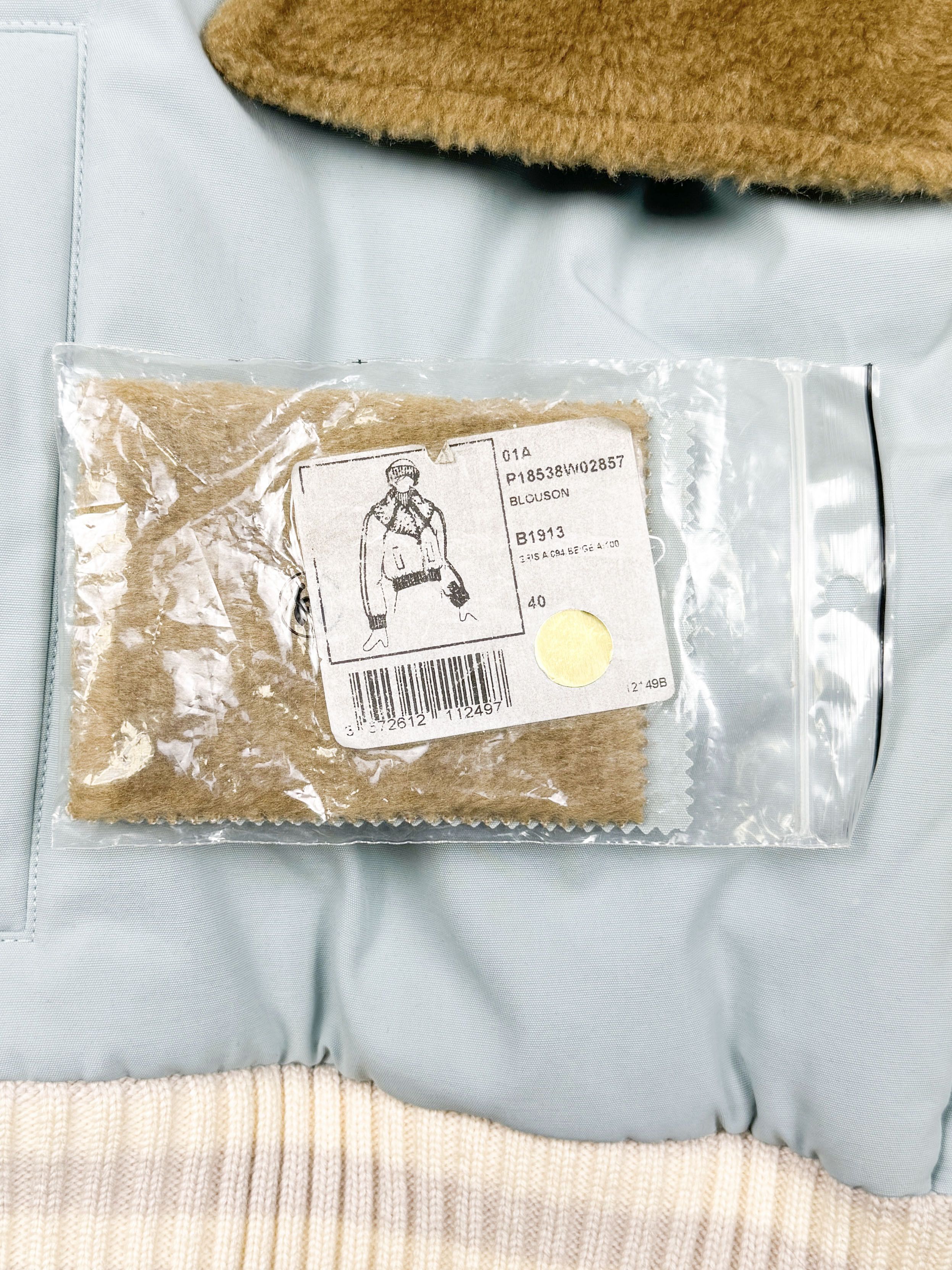 Chanel FW 2001 Chanel Padded Ski Jacket Size L / US 10 / IT 46 - 12 Thumbnail