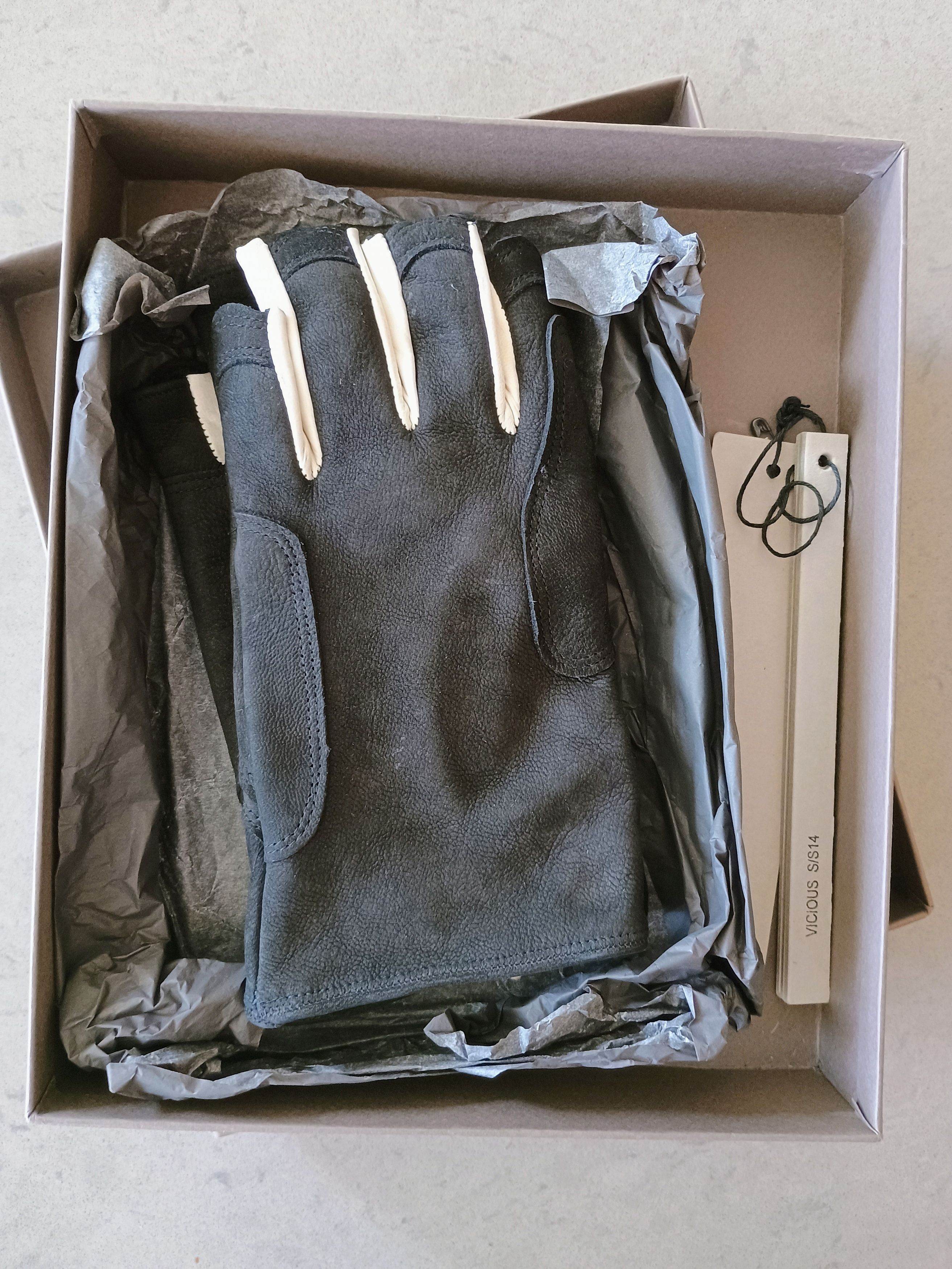 Rick Owens Gloves BNWT Size ONE SIZE - 7 Thumbnail