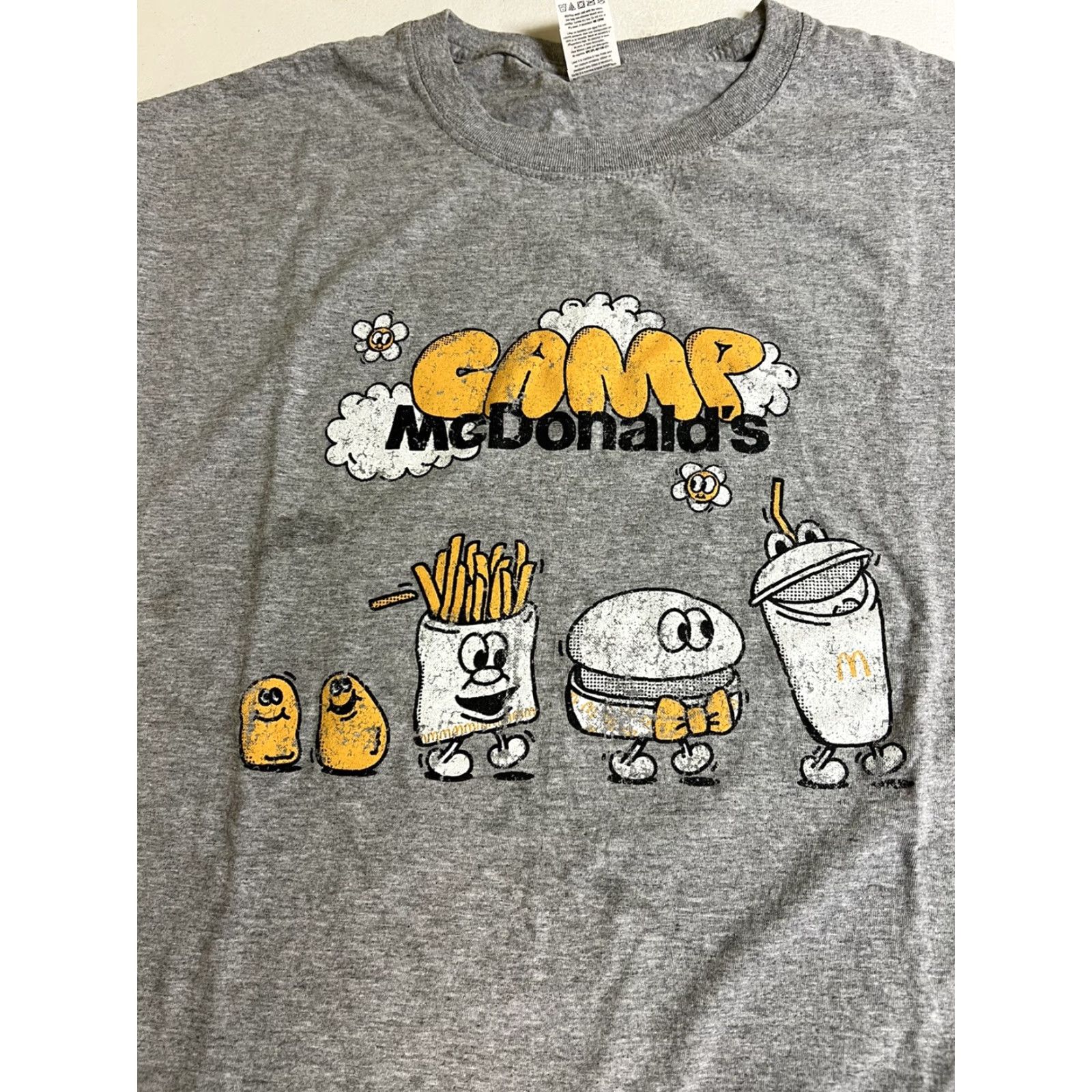 Fruit Of The Loom Fruit of the Loom T-Shirt Mens L Gray CAMP McDONALD'S FRENCH FRIES BURGER SHAKE CHICKEN NUGGETS T SHIRT Mens L Gray Shirt Size US L / EU 52-54 / 3 - 3 Thumbnail