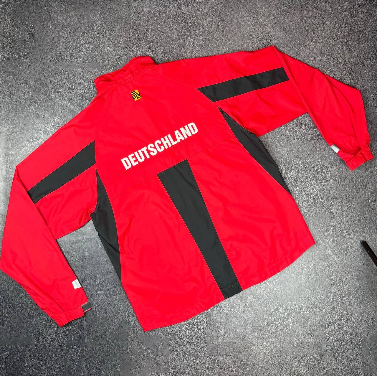 Nike Vintage Nike Windbreaker Track Retro Nylon Jacket Red Size US M / EU 48-50 / 2 - 2 Thumbnail