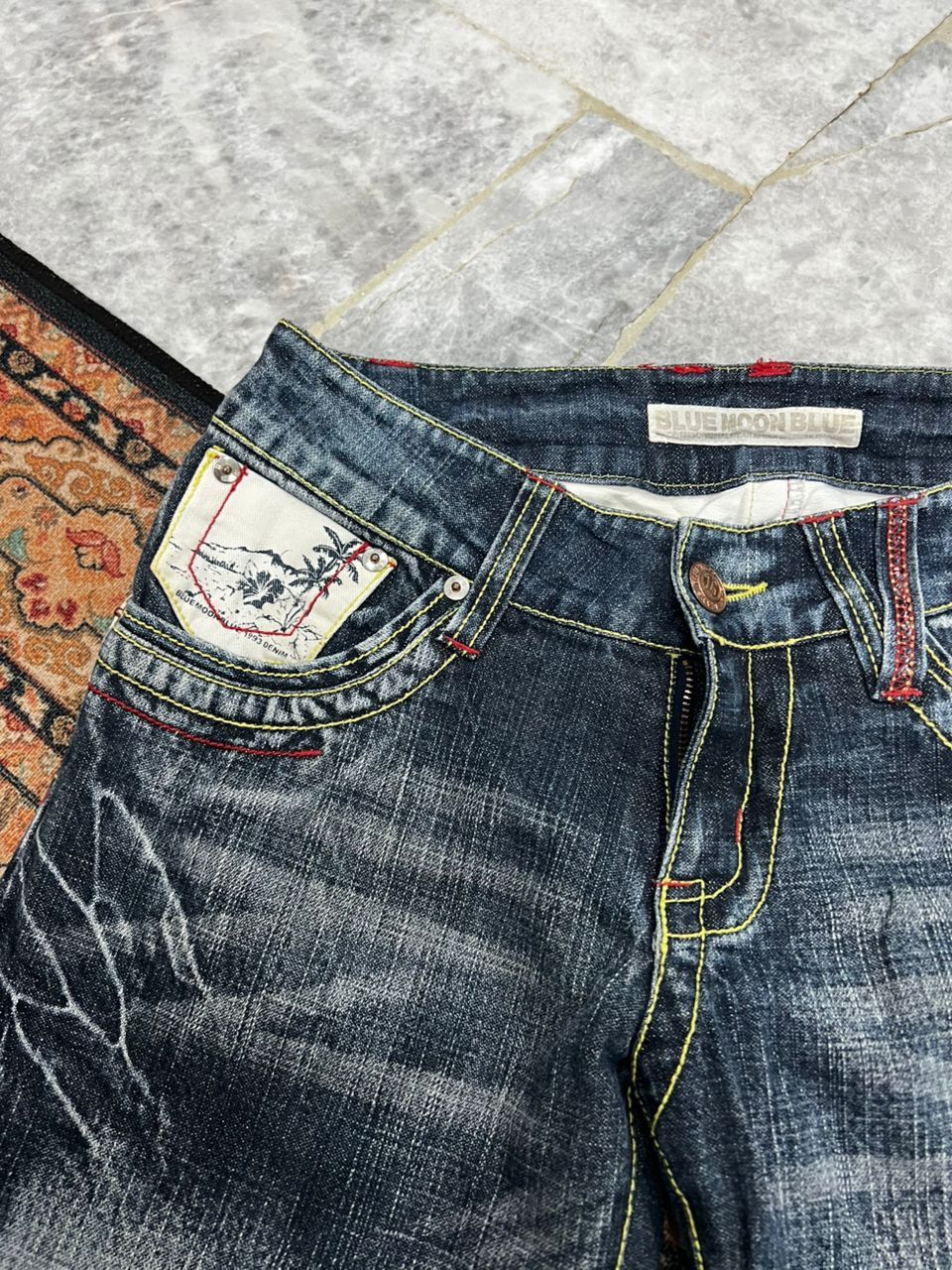 Japanese Brand Blue Moon Blue Hawaii Motif Denim Jeans Size US 29 - 6 Thumbnail