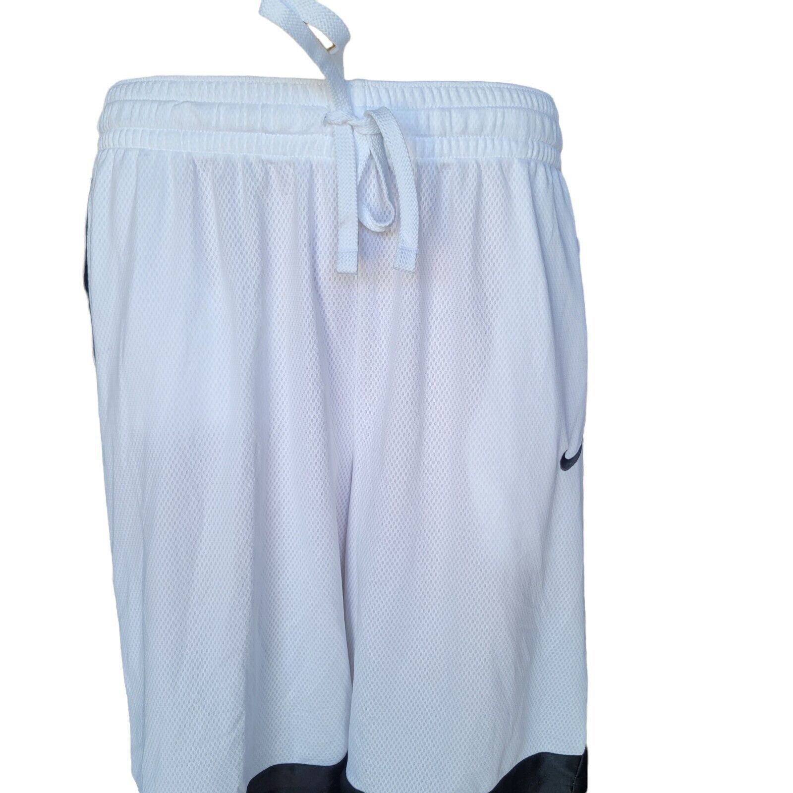 Nike Men's Nike Loose Fit Basketball Shorts. Size XL Size US 40 / EU 56 - 1 Thumbnail
