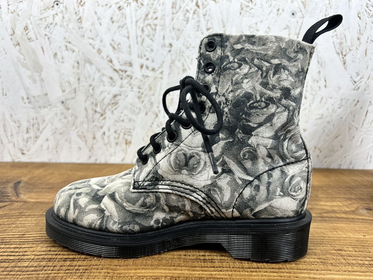 Dr. Martens Dr Martens 1460 Beckett Canvas Black Grey Roses Boots US 4 Size US 4 / IT 34 - 9 Thumbnail
