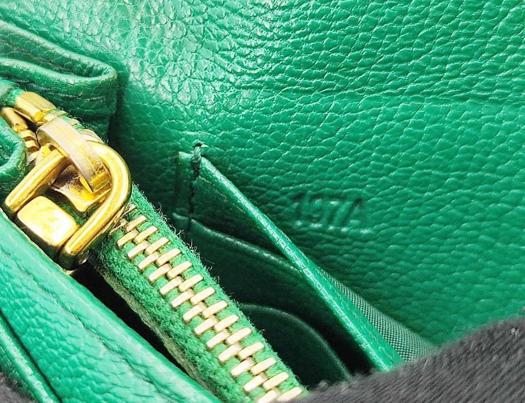 Miu Miu MIU MIU green leather large envelope wallet Size ONE SIZE - 5 Thumbnail