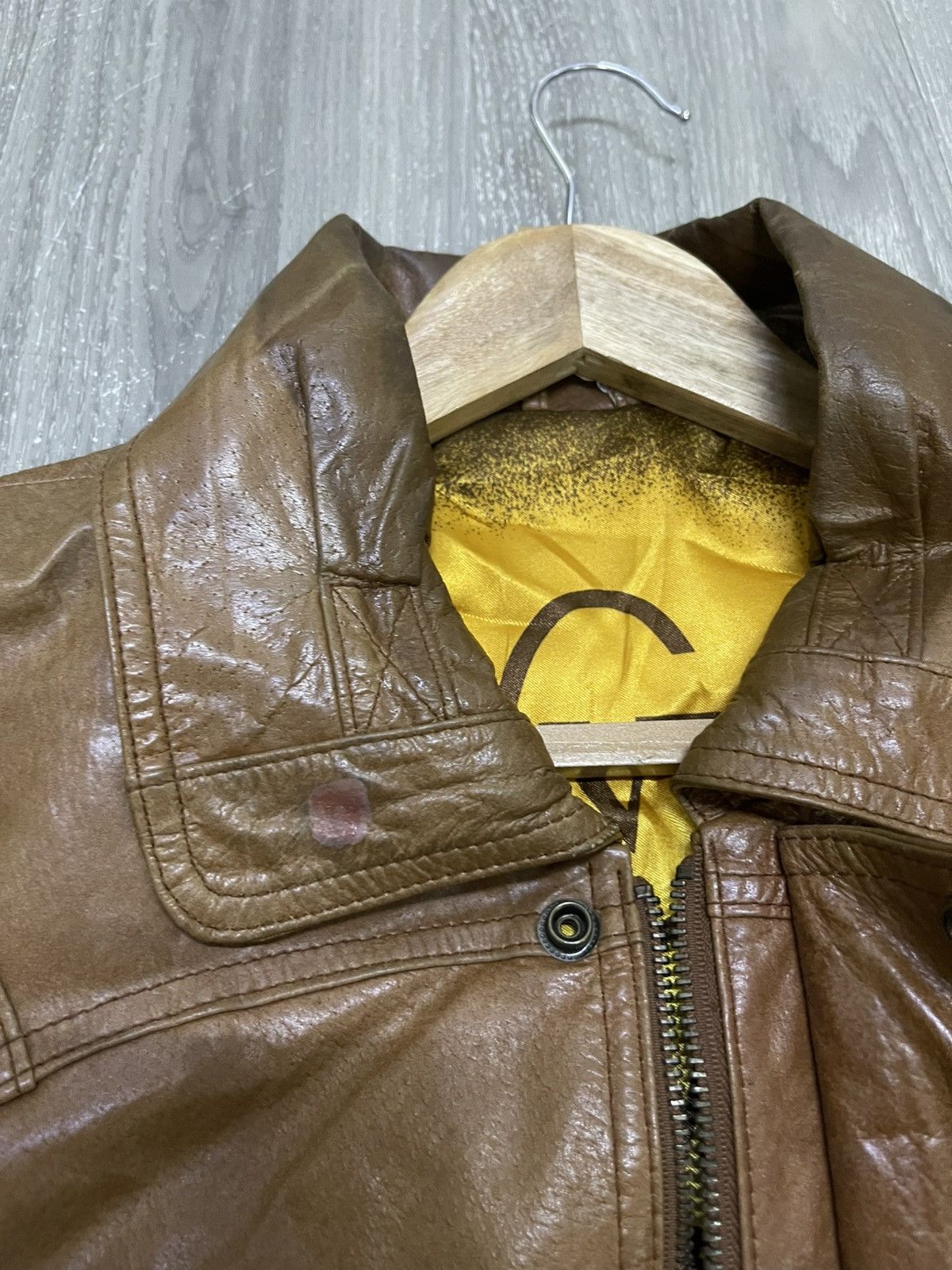 Gianni Valentino 🔥Vintage Gianni Valentino Leather Jacket Big Spellout Logo🔥 Size US M / EU 48-50 / 2 - 15 Thumbnail
