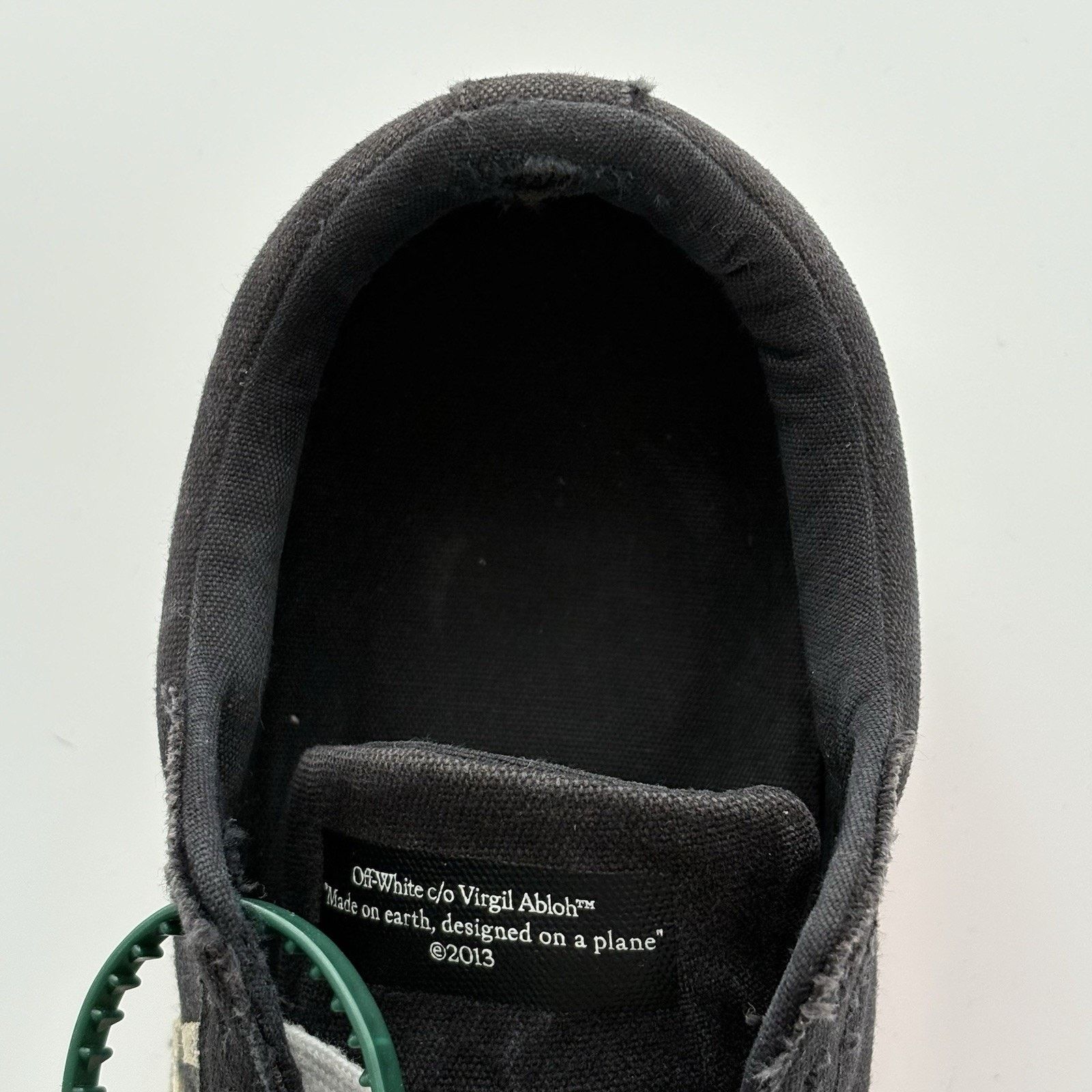 Off-White Off-White Vulc Sneaker ' Black White ' | GOOD CONDITION! Size US 11 / EU 44 - 6 Thumbnail