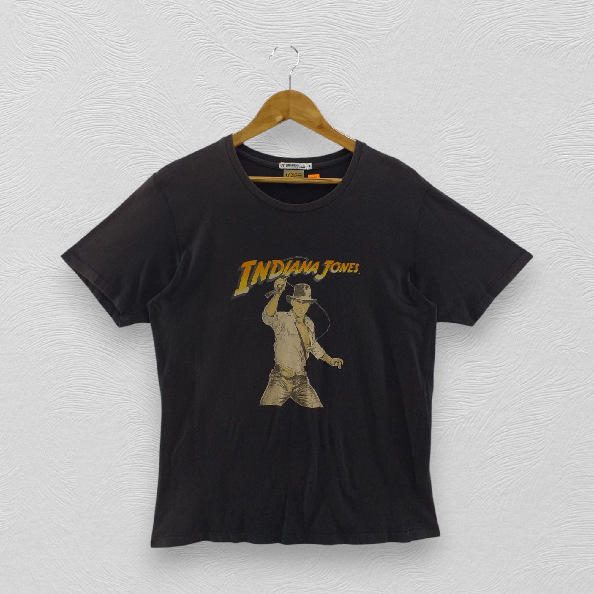 Uniqlo Indiana Jones Vintage Movies T Shirt Medium -G025 Size US M / EU 48-50 / 2 - 1 Thumbnail