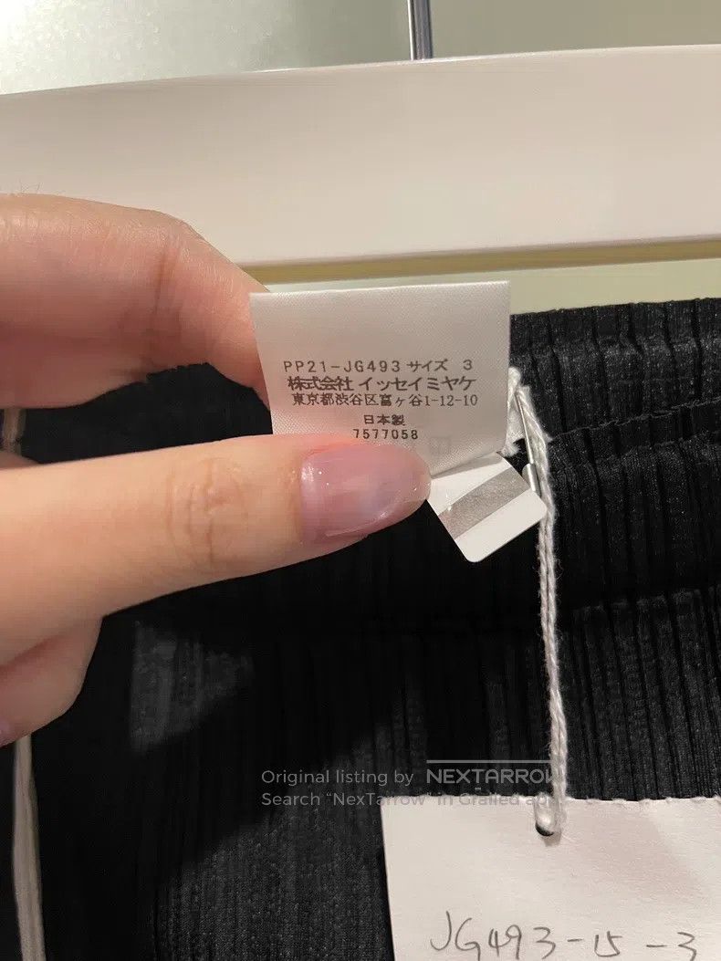 Issey Miyake Issey Miyake size:3 Black Pleated Fashion Midi Skirt Size 22" - 4 Thumbnail