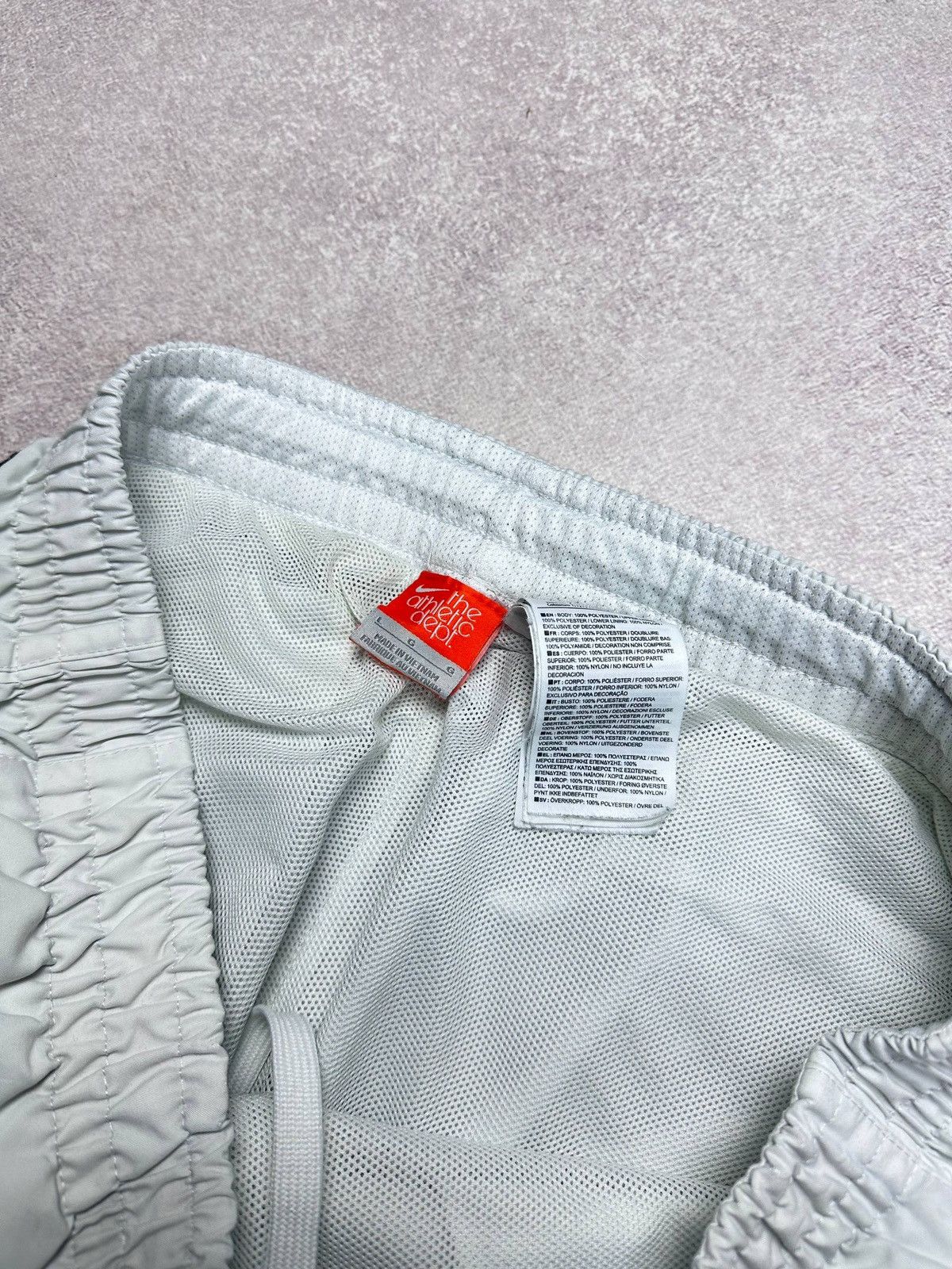 Nike Vintage Nike Tn Skepta Style White Baggy Track Pants L Size US 34 / EU 50 - 9 Thumbnail