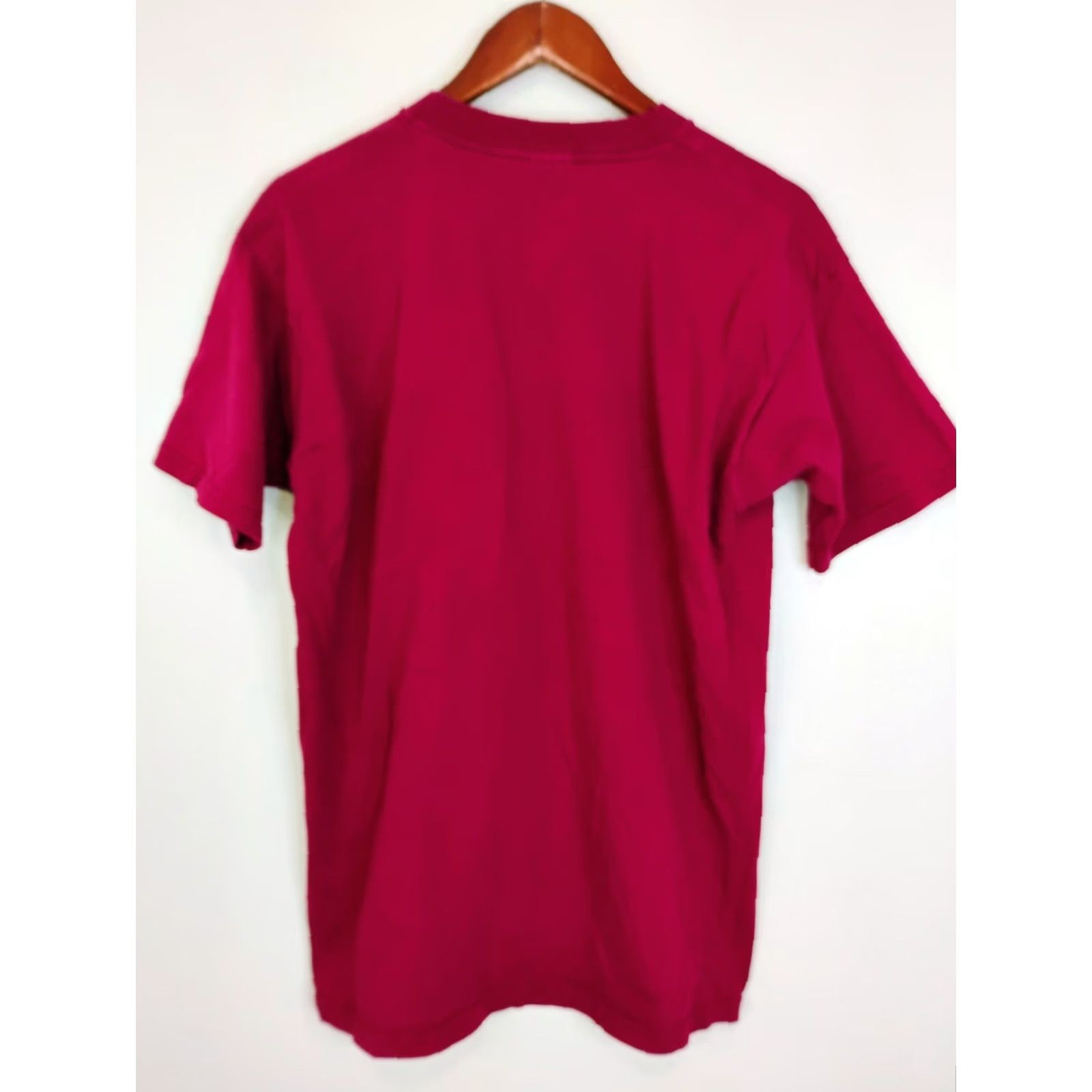Fruit Of The Loom VINTAGE Boston Massachusetts Short Sleeve Graphic T Shirt Mens Fits Medium Red Size US M / EU 48-50 / 2 - 2 Thumbnail