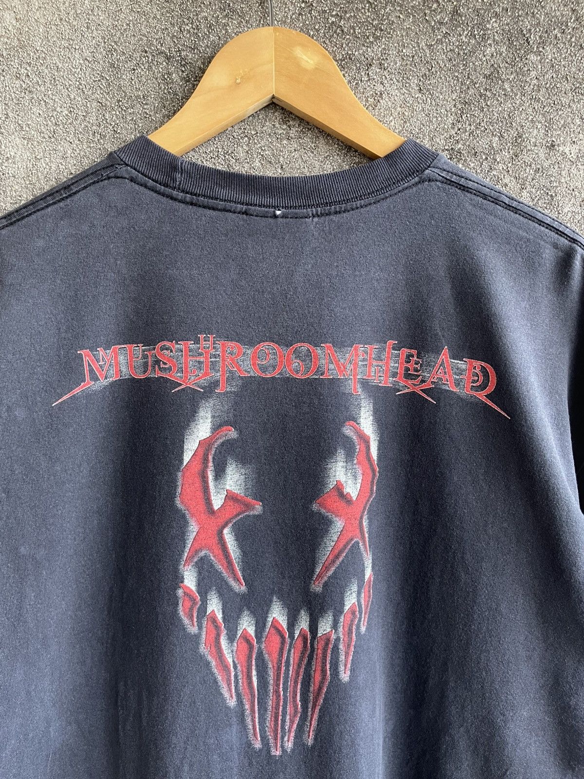 Band Tees Vintage’90s‼️HeavyMetalBand🔥MUSHROOMHEAD🔥Graphic Faded Tee Size US XL / EU 56 / 4 - 12 Thumbnail
